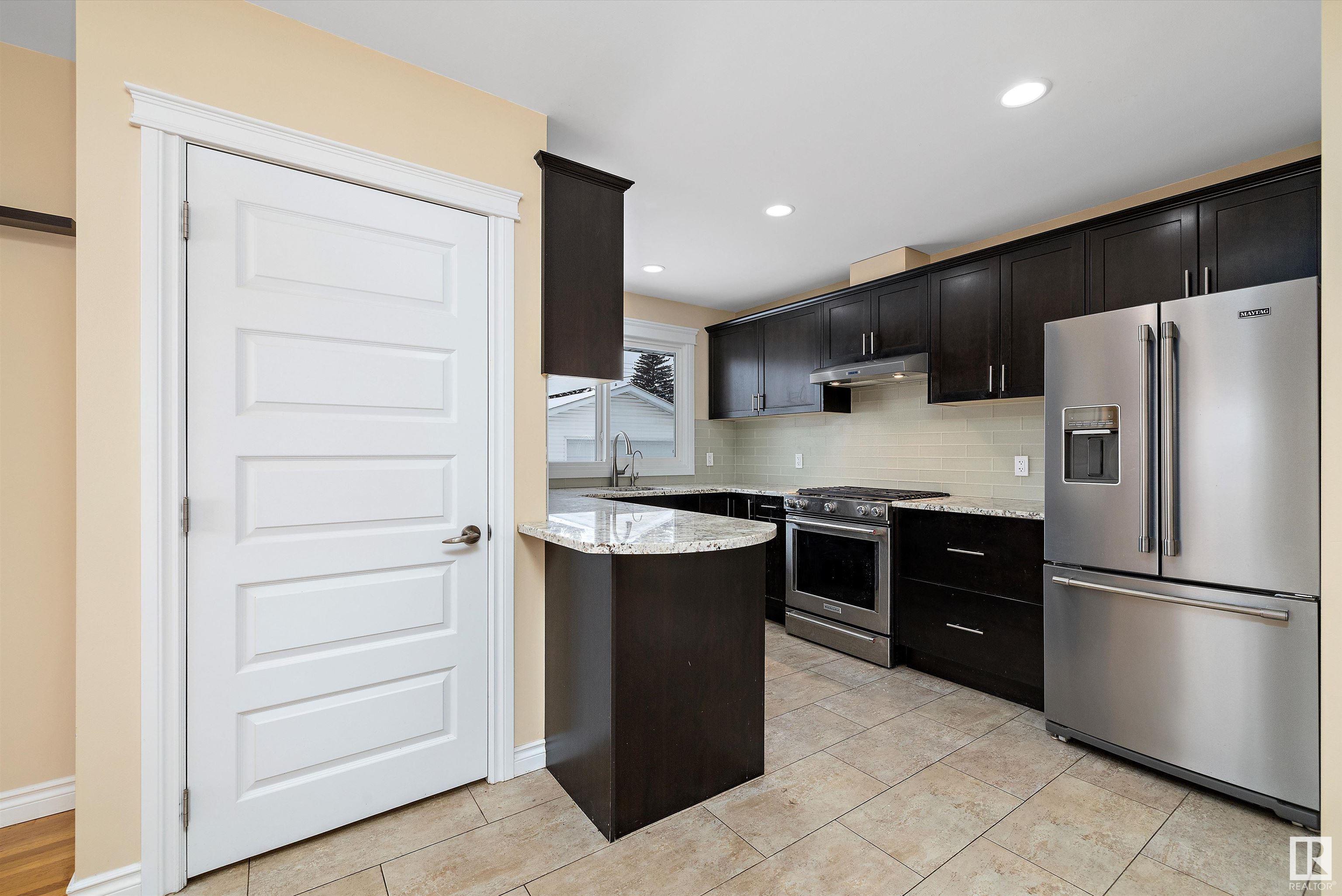      9110 156 ST NW , Edmonton,  ,T5R 1Y8 ;  Listing Number: MLS E4420009