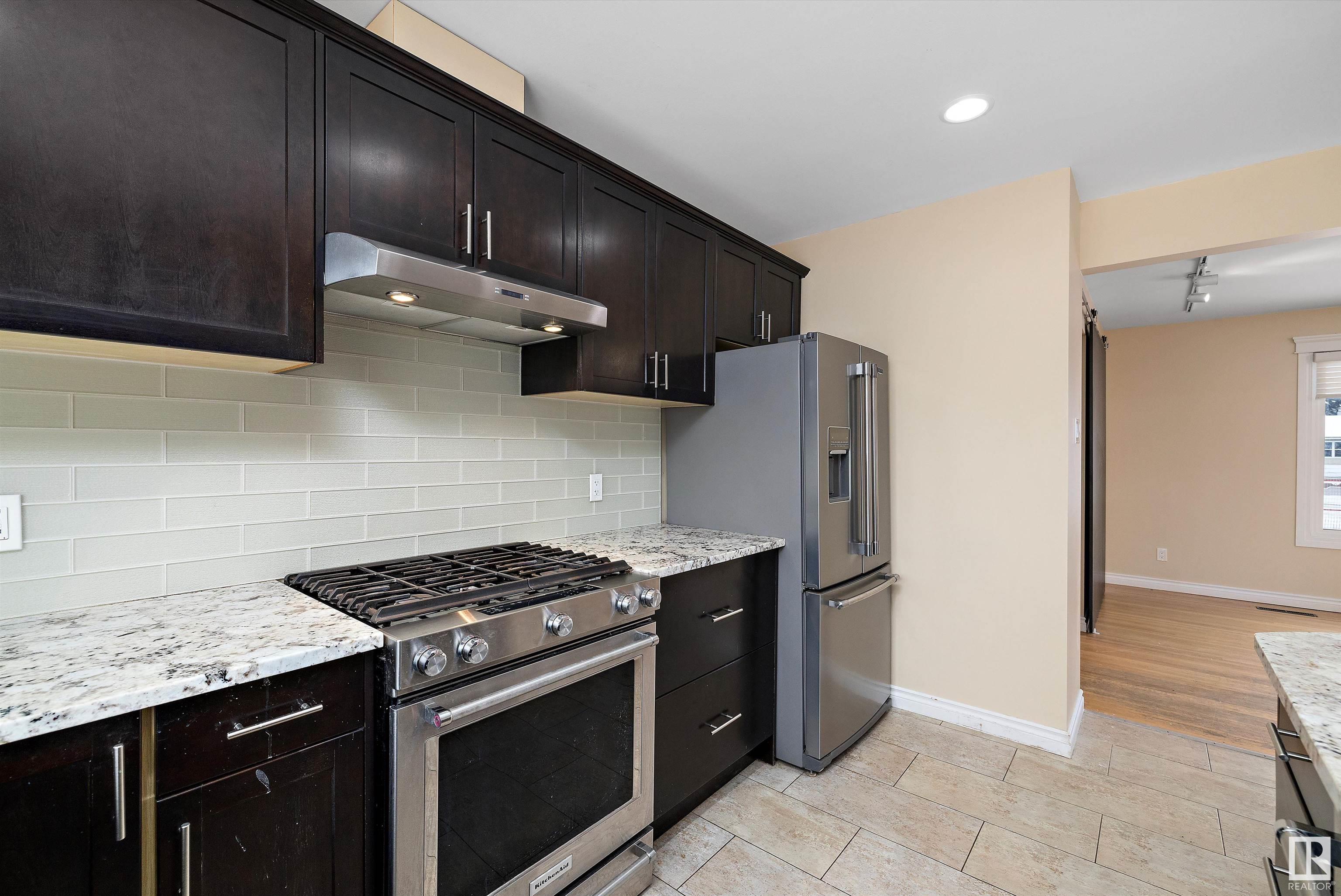      9110 156 ST NW , Edmonton,  ,T5R 1Y8 ;  Listing Number: MLS E4420009