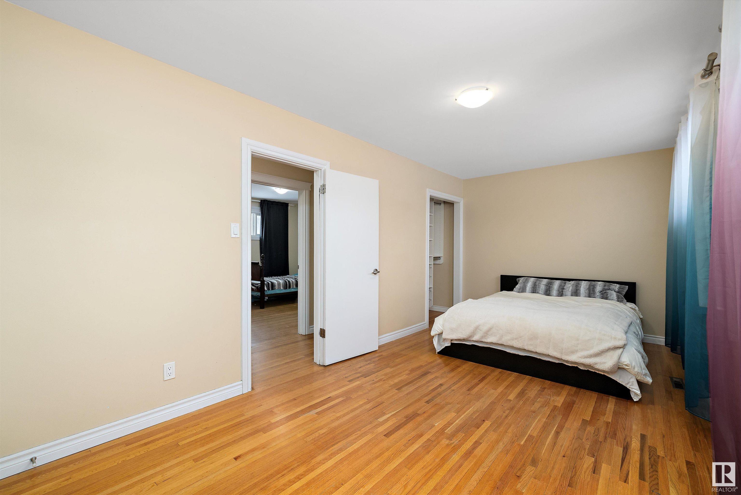      9110 156 ST NW , Edmonton,  ,T5R 1Y8 ;  Listing Number: MLS E4420009