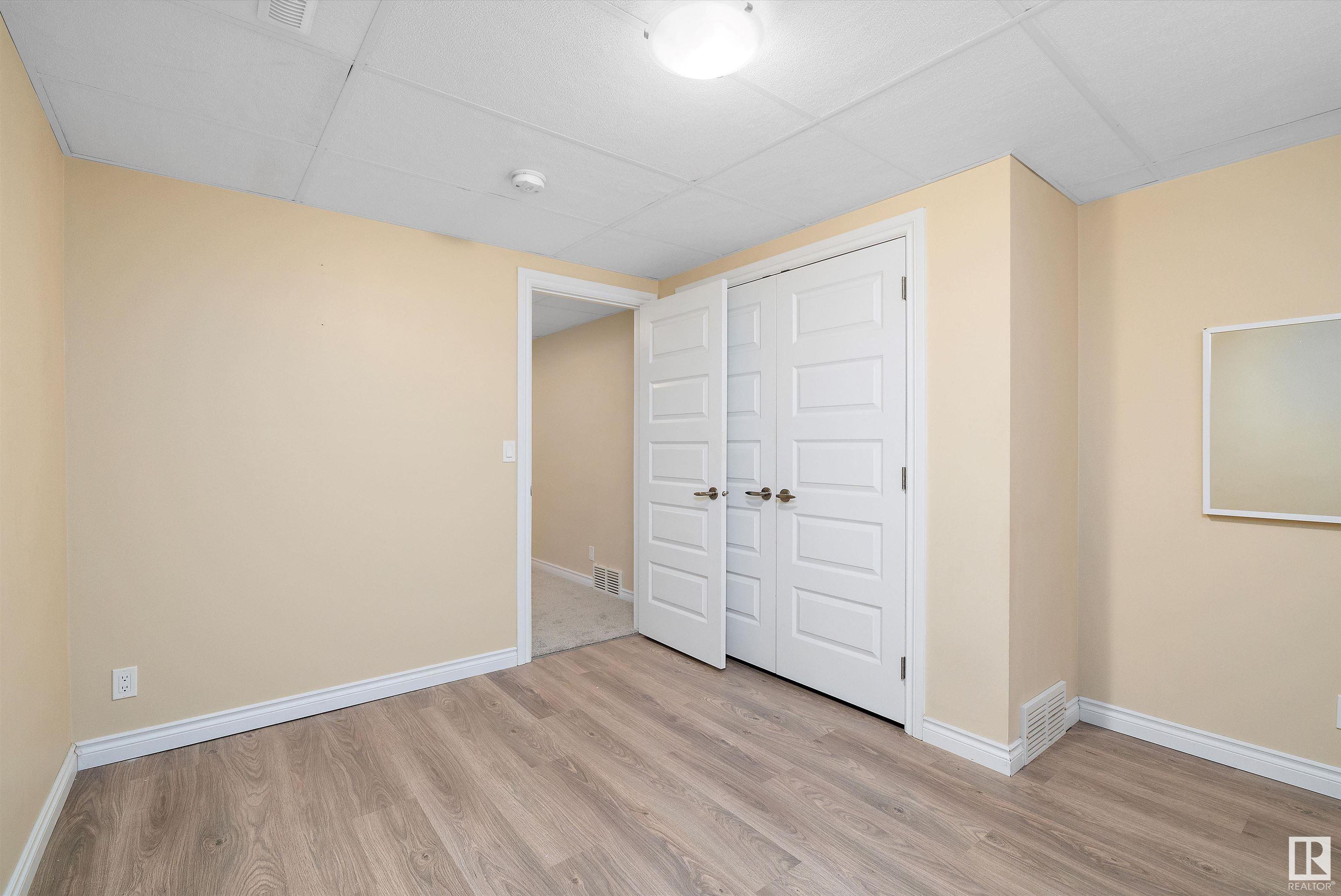      9110 156 ST NW , Edmonton,  ,T5R 1Y8 ;  Listing Number: MLS E4420009