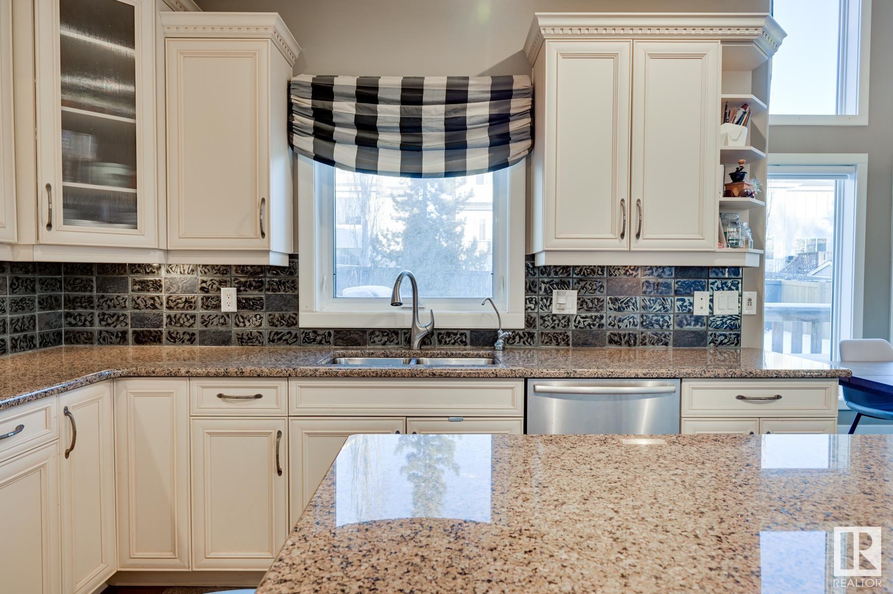      3007 MACNEIL WY NW , Edmonton,  ,T6R 3V2 ;  Listing Number: MLS E4420023