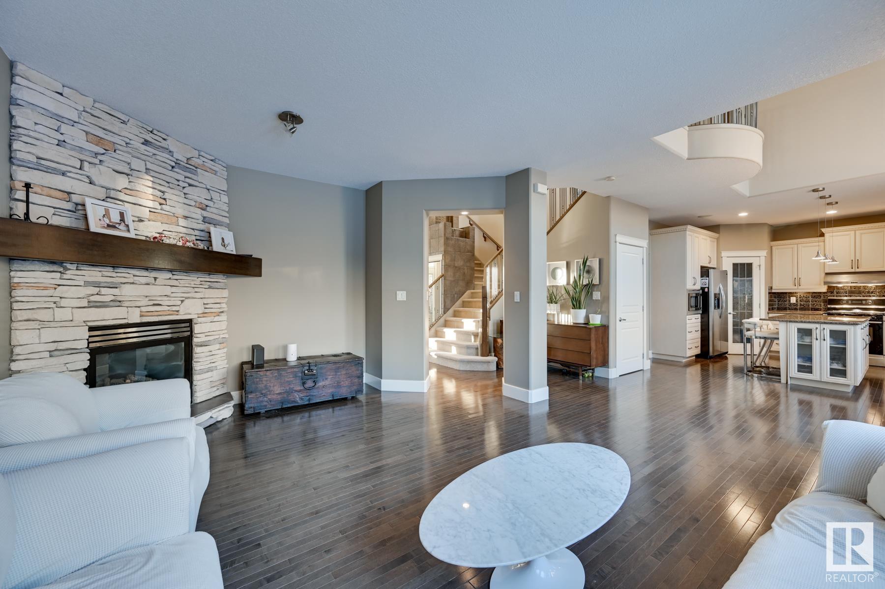      3007 MACNEIL WY NW , Edmonton,  ,T6R 3V2 ;  Listing Number: MLS E4420023
