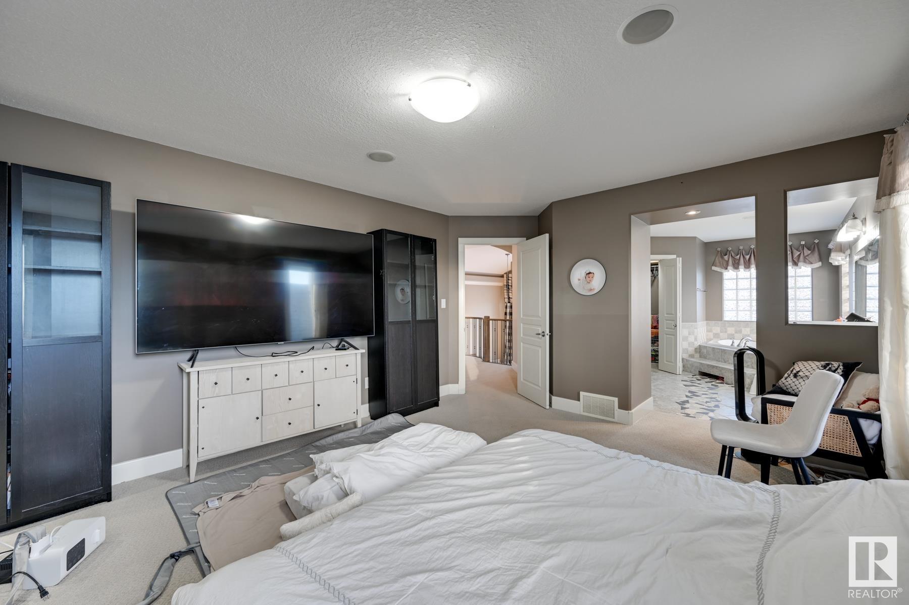      3007 MACNEIL WY NW , Edmonton,  ,T6R 3V2 ;  Listing Number: MLS E4420023