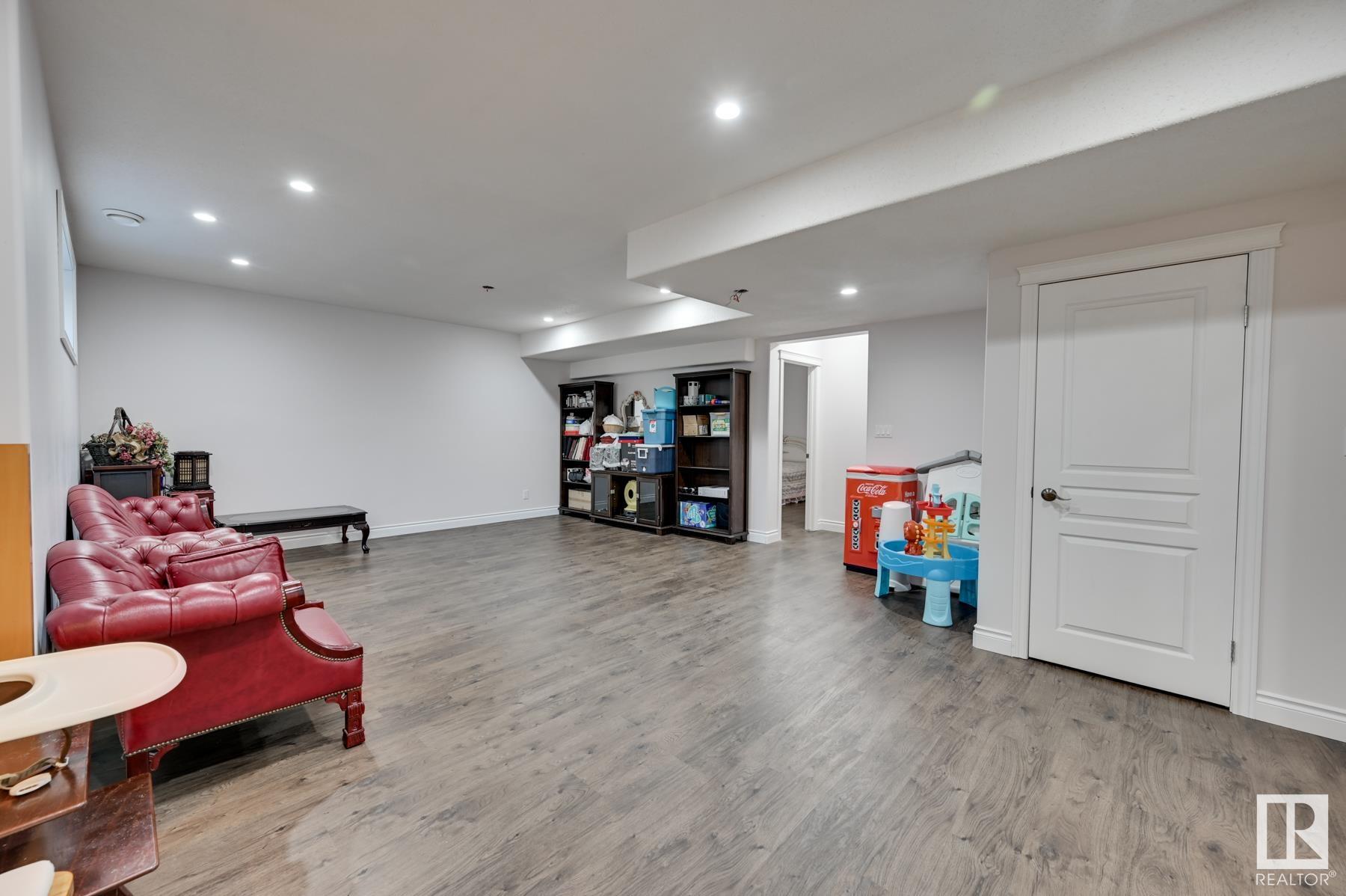      3007 MACNEIL WY NW , Edmonton,  ,T6R 3V2 ;  Listing Number: MLS E4420023