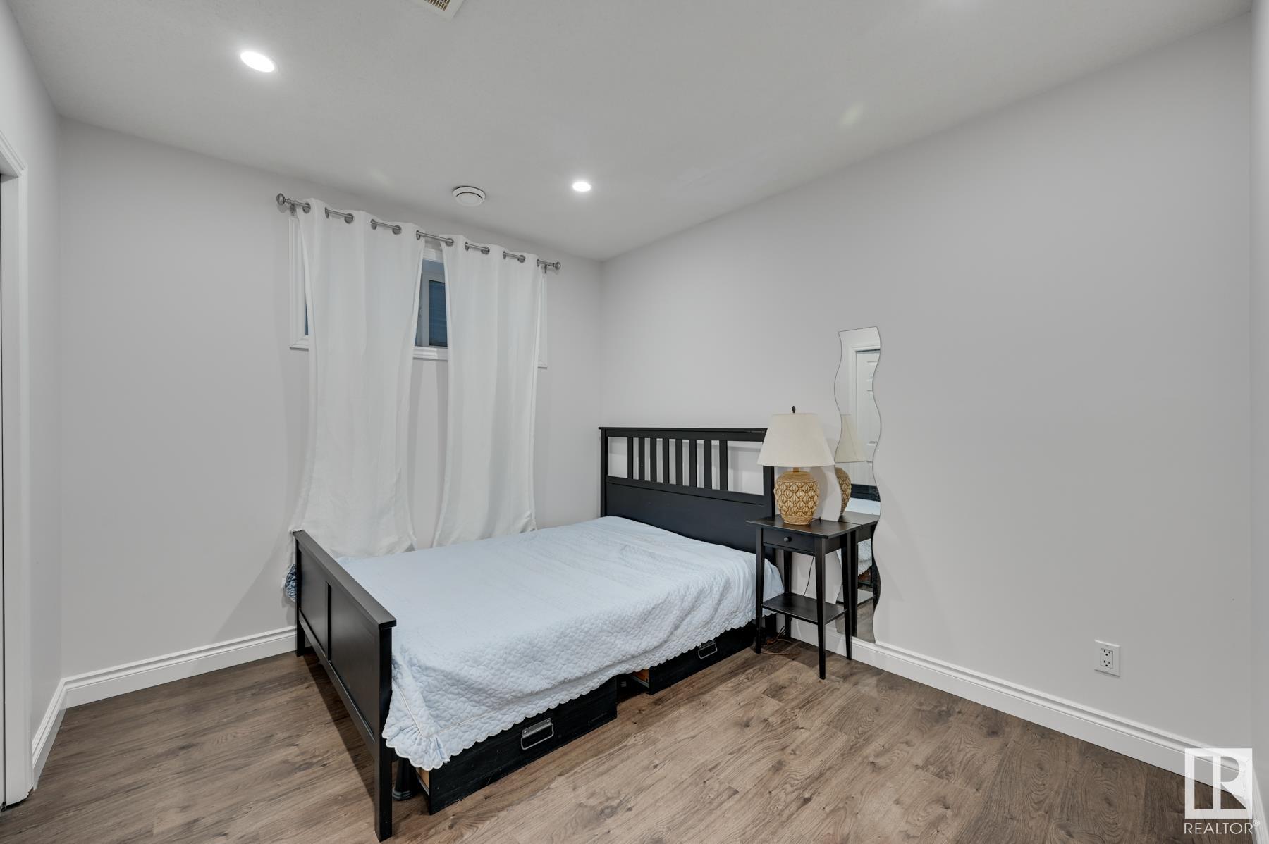      3007 MACNEIL WY NW , Edmonton,  ,T6R 3V2 ;  Listing Number: MLS E4420023