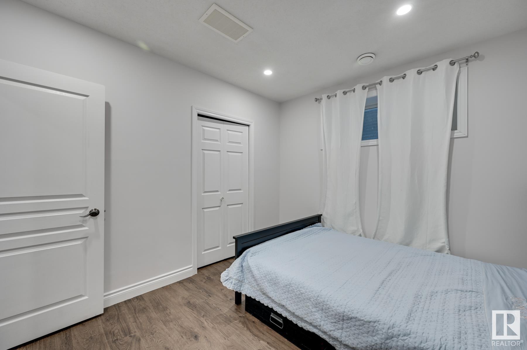      3007 MACNEIL WY NW , Edmonton,  ,T6R 3V2 ;  Listing Number: MLS E4420023
