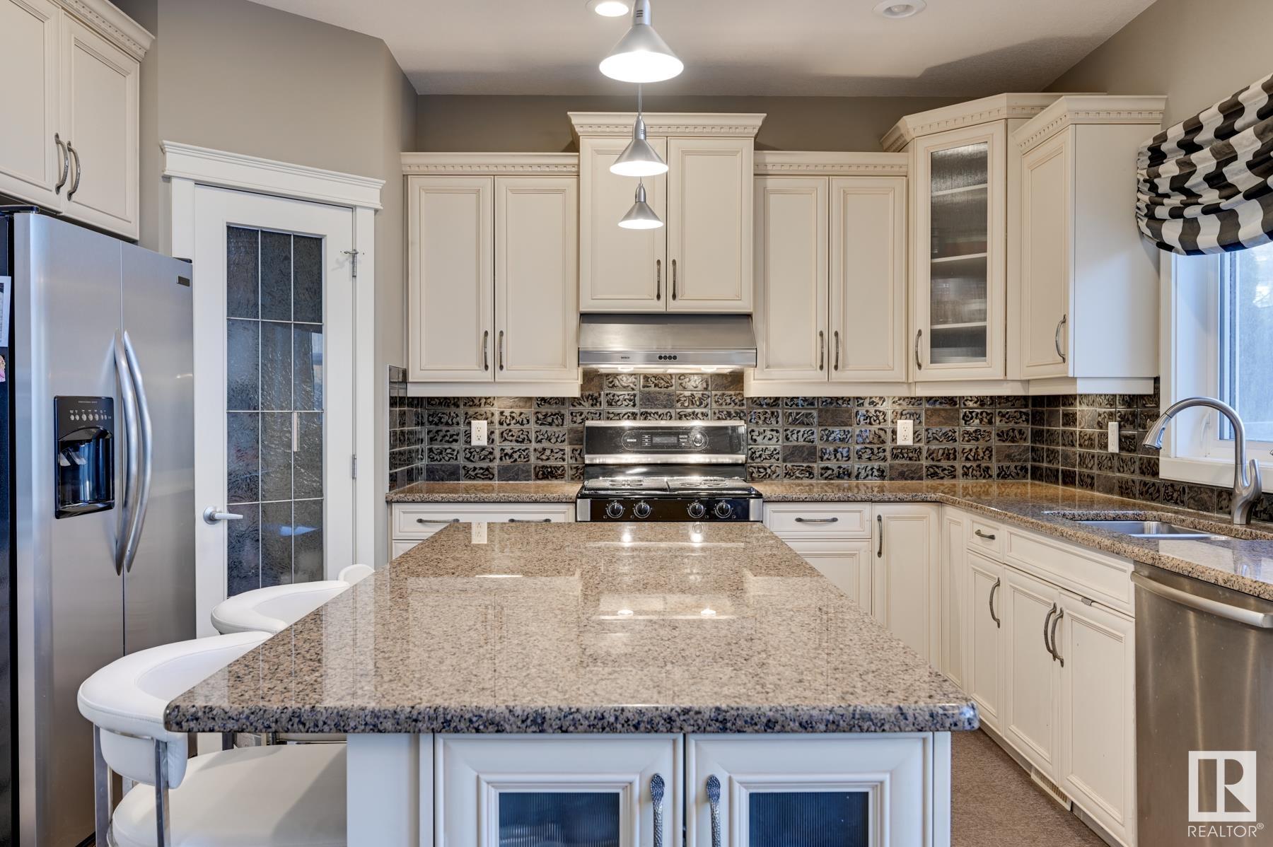      3007 MACNEIL WY NW , Edmonton,  ,T6R 3V2 ;  Listing Number: MLS E4420023