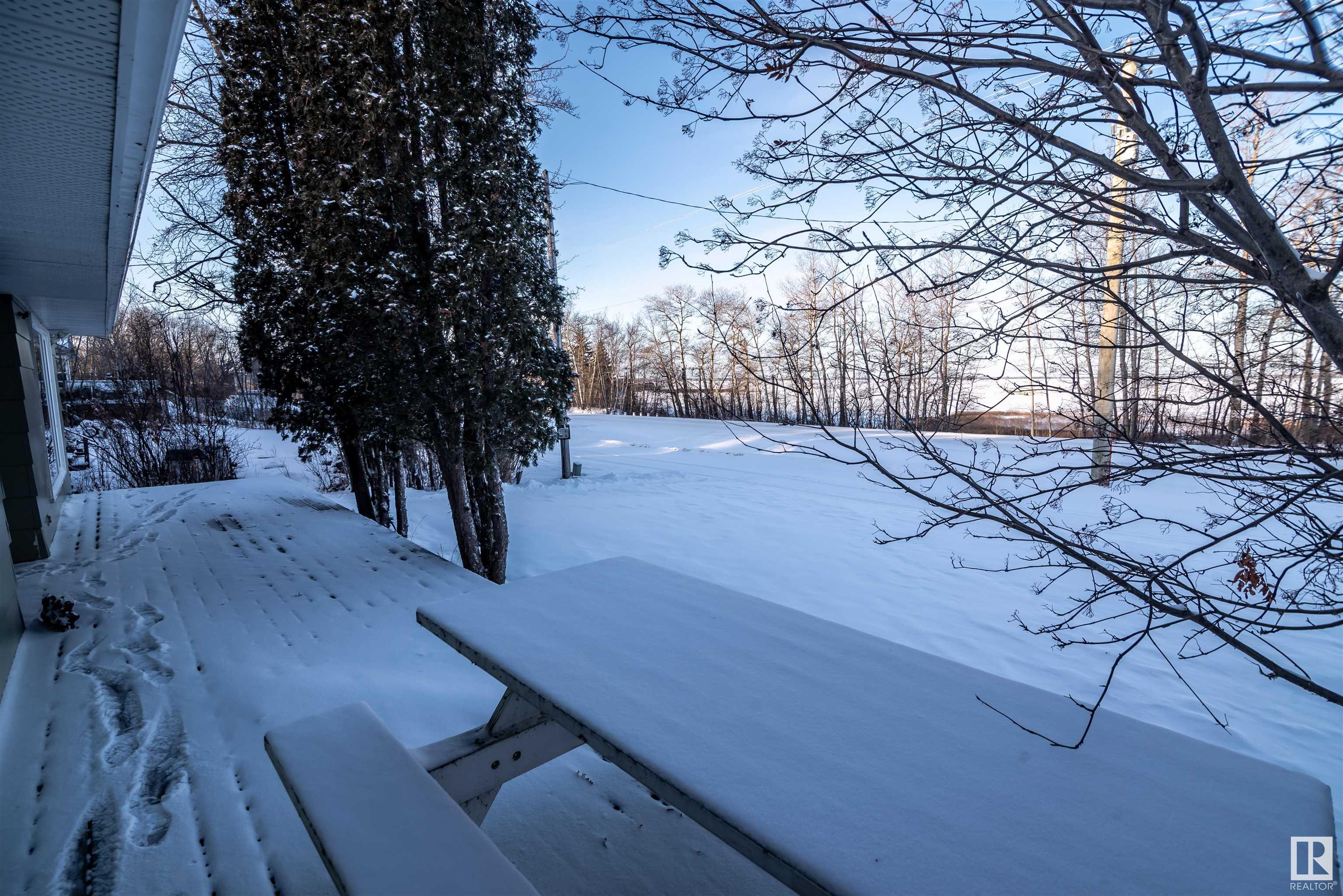      5415 Sunset DR , Rural Lac Ste. Anne County,  ,T0E 0A0 ;  Listing Number: MLS E4420024