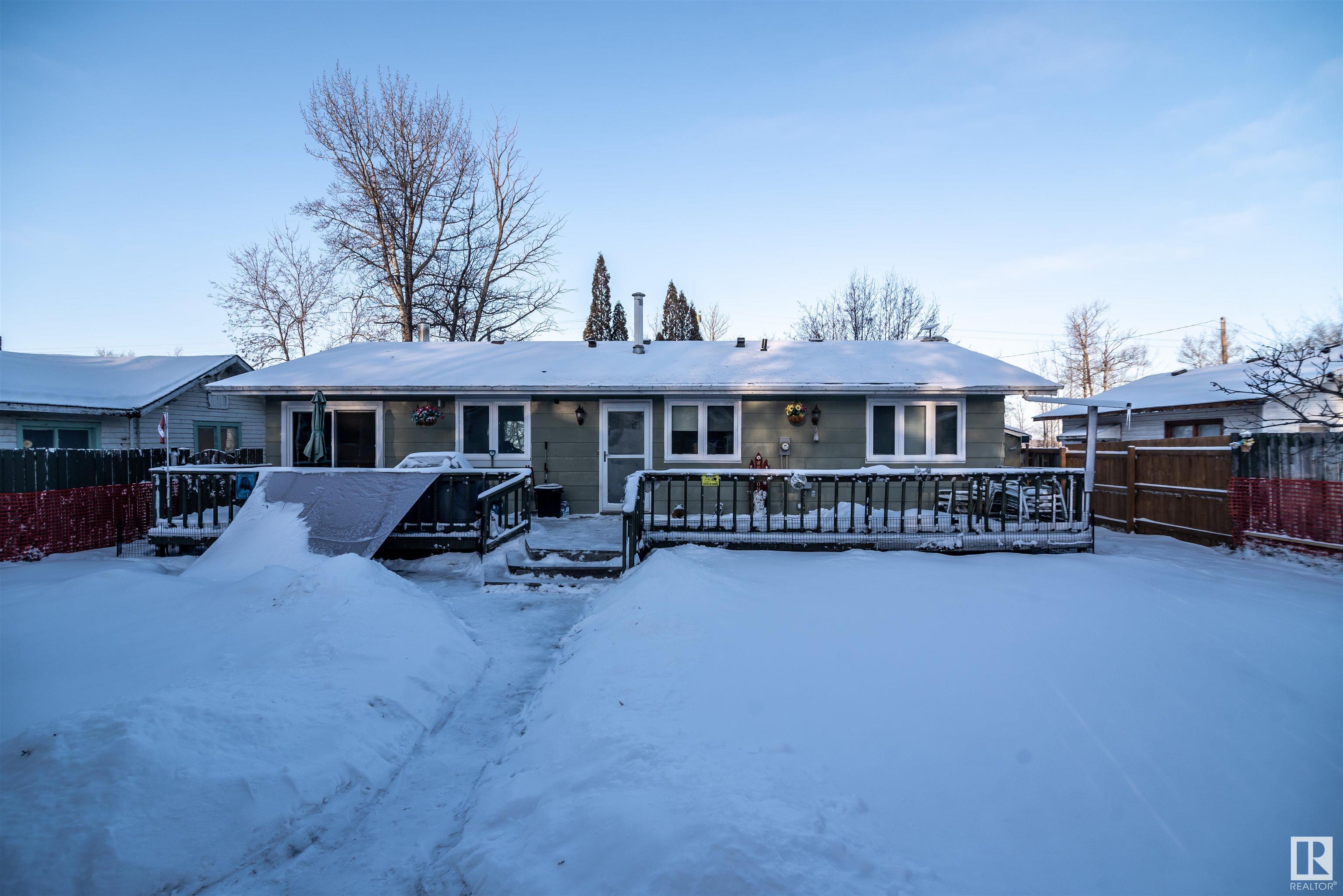      5415 Sunset DR , Rural Lac Ste. Anne County,  ,T0E 0A0 ;  Listing Number: MLS E4420024