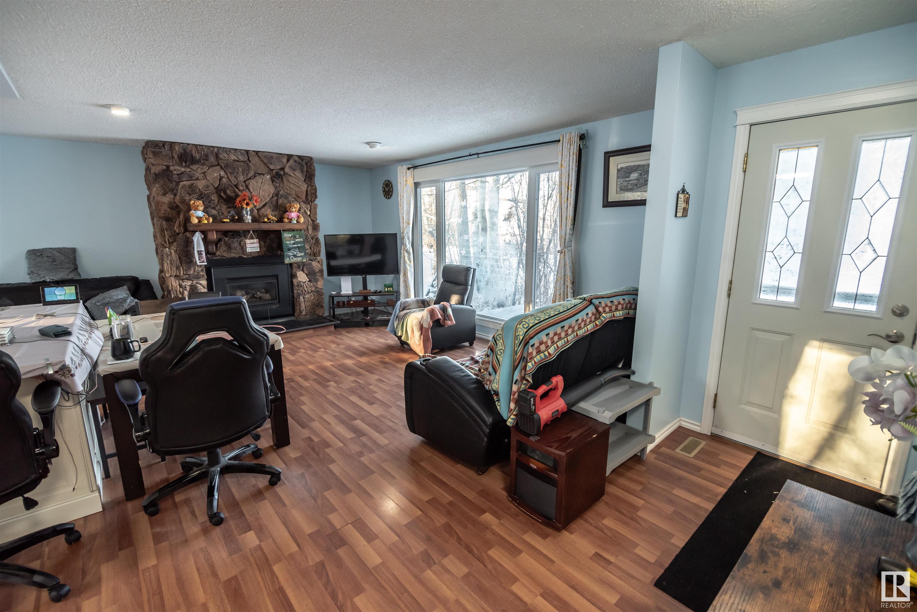      5415 Sunset DR , Rural Lac Ste. Anne County,  ,T0E 0A0 ;  Listing Number: MLS E4420024