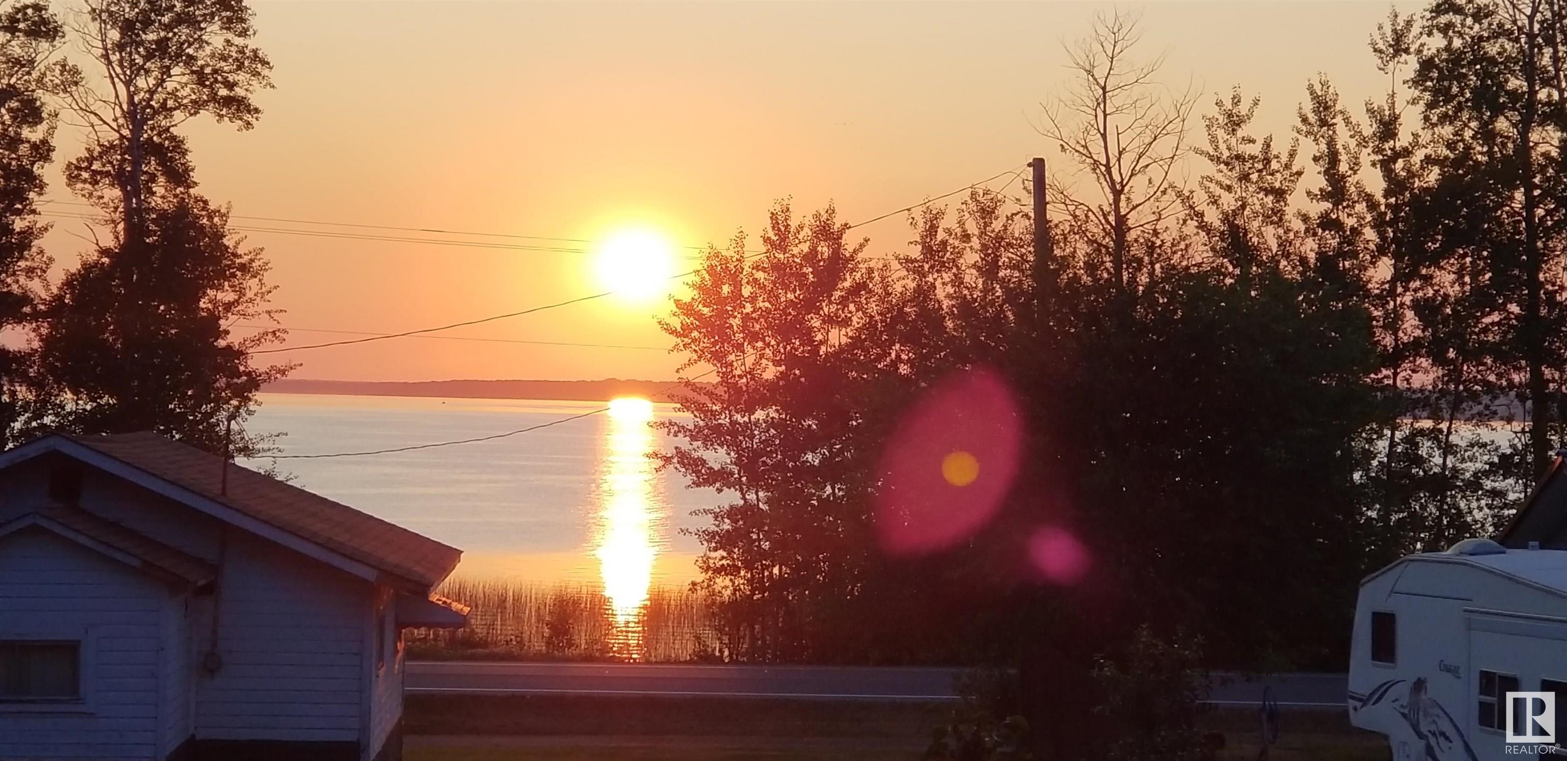      5415 Sunset DR , Rural Lac Ste. Anne County,  ,T0E 0A0 ;  Listing Number: MLS E4420024