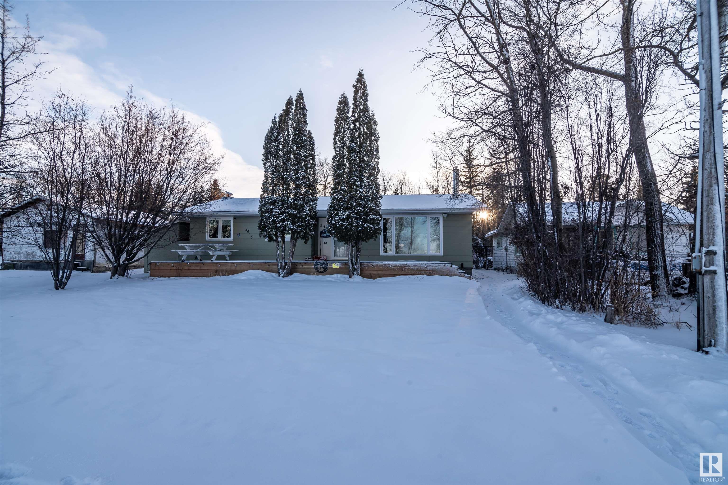      5415 Sunset DR , Rural Lac Ste. Anne County,  ,T0E 0A0 ;  Listing Number: MLS E4420024