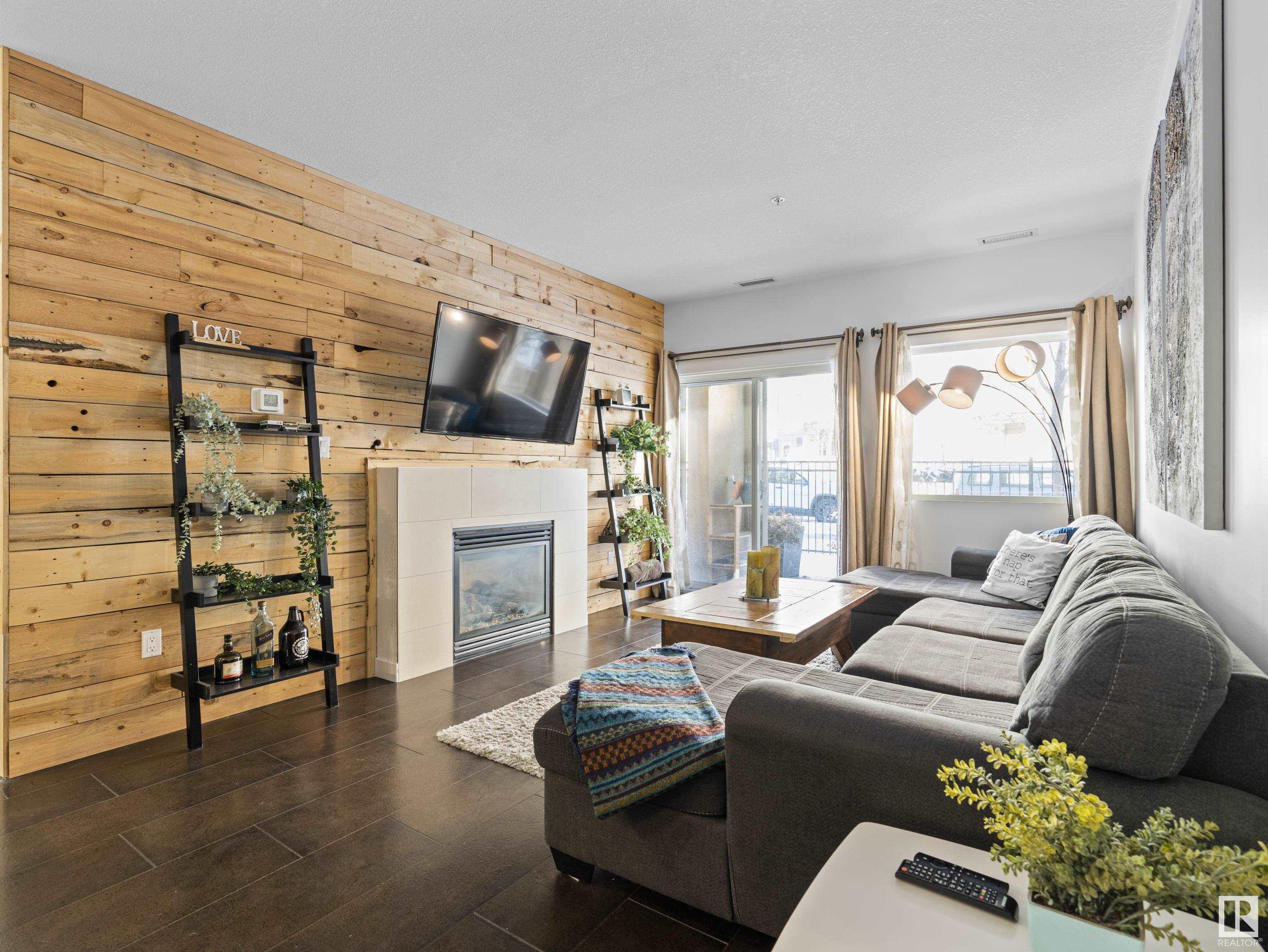      #109 11203 103A AV NW , Edmonton,  ,T5K 2E4 ;  Listing Number: MLS E4420025