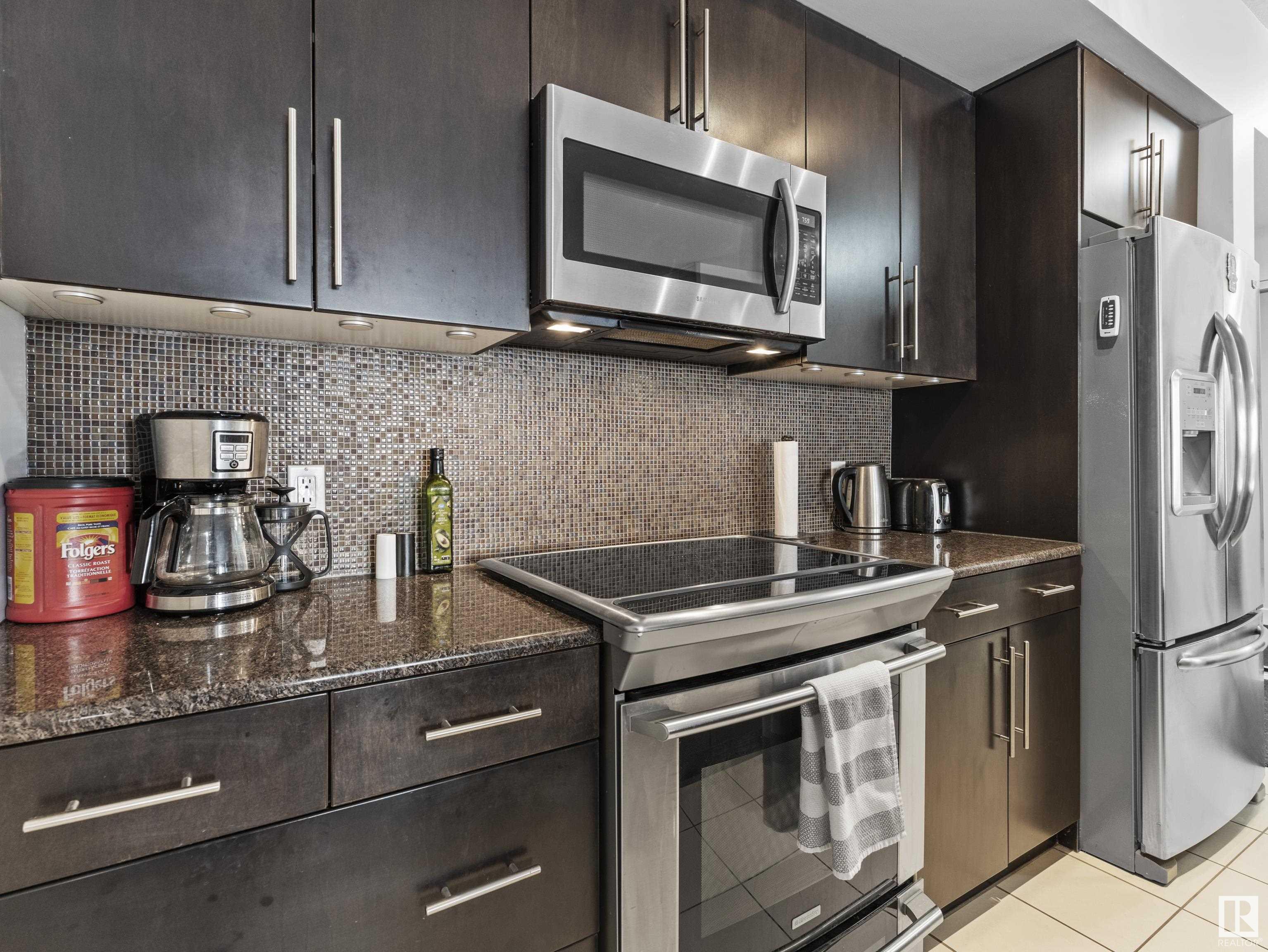      #109 11203 103A AV NW , Edmonton,  ,T5K 2E4 ;  Listing Number: MLS E4420025