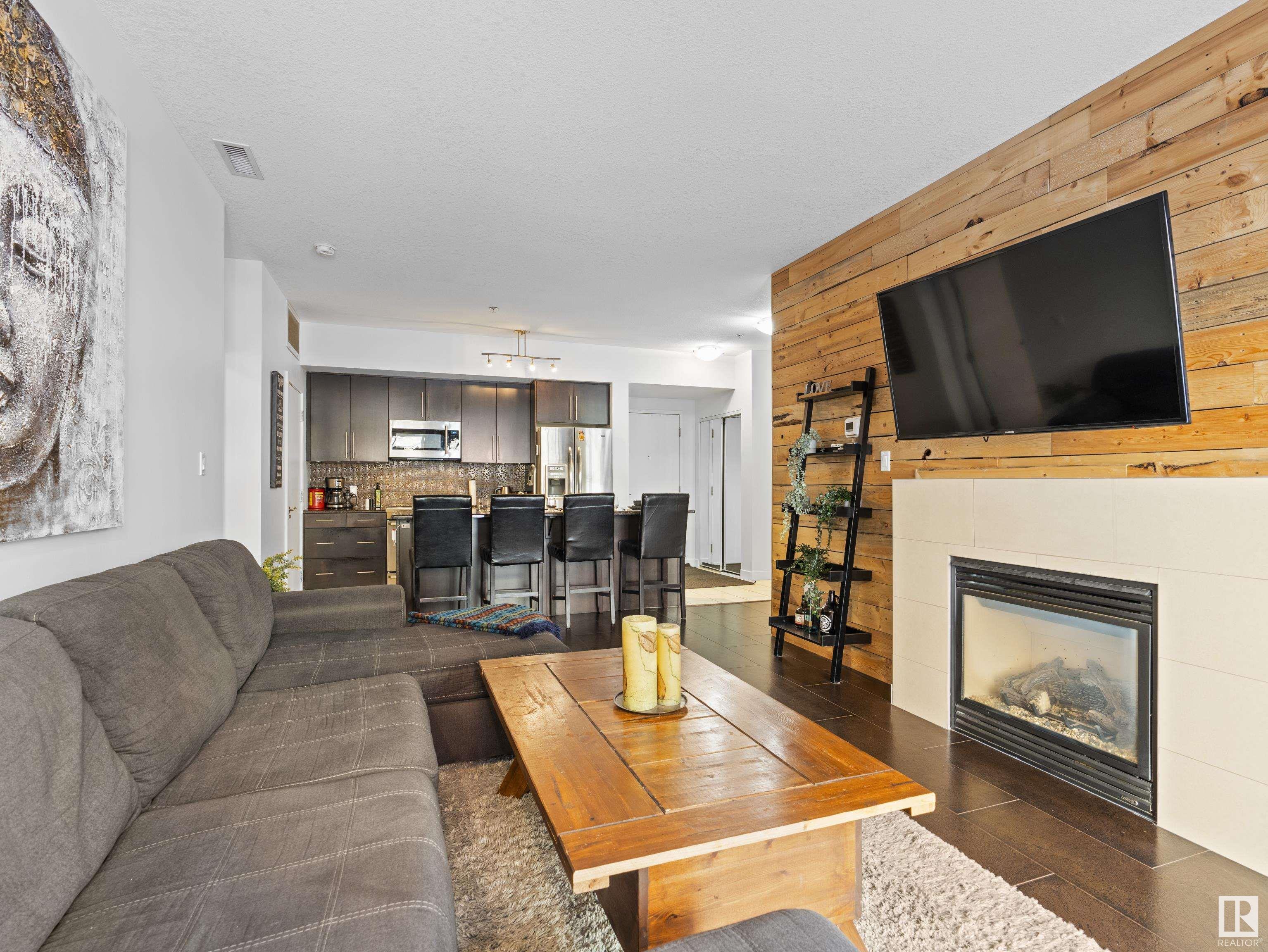      #109 11203 103A AV NW , Edmonton,  ,T5K 2E4 ;  Listing Number: MLS E4420025