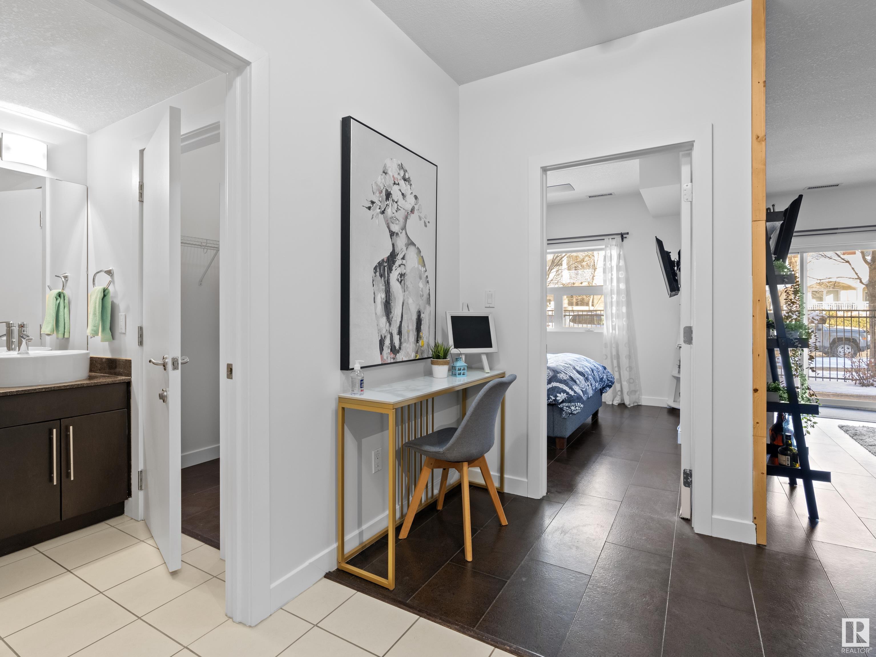      #109 11203 103A AV NW , Edmonton,  ,T5K 2E4 ;  Listing Number: MLS E4420025