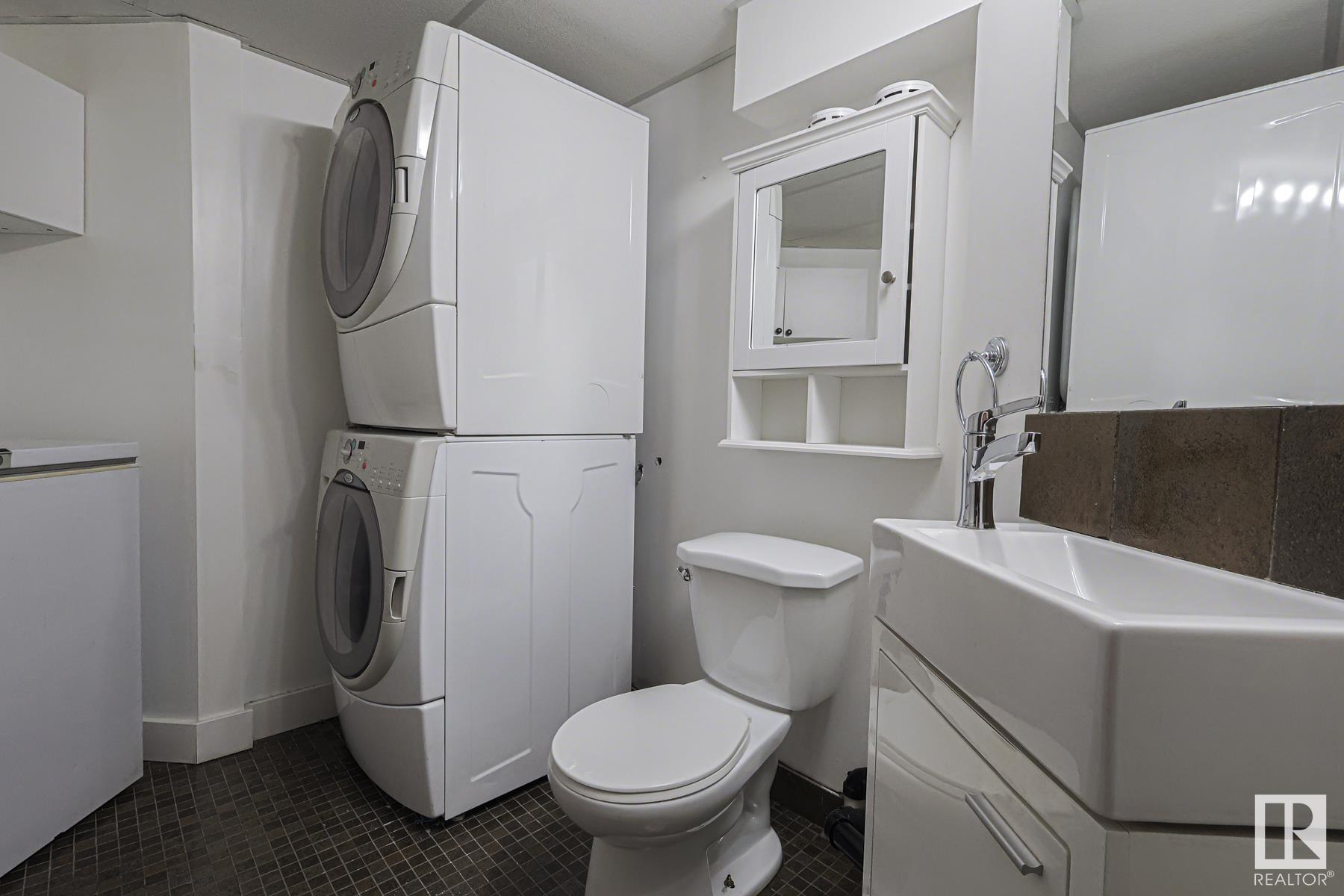      72 GLADSTONE CR , St. Albert,  ,T8N 0W7 ;  Listing Number: MLS E4420028