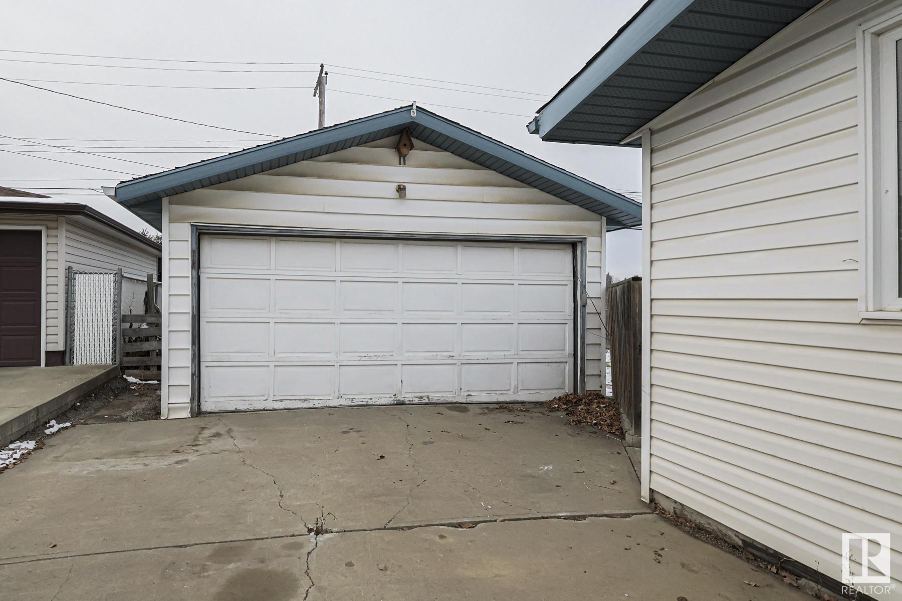      72 GLADSTONE CR , St. Albert,  ,T8N 0W7 ;  Listing Number: MLS E4420028
