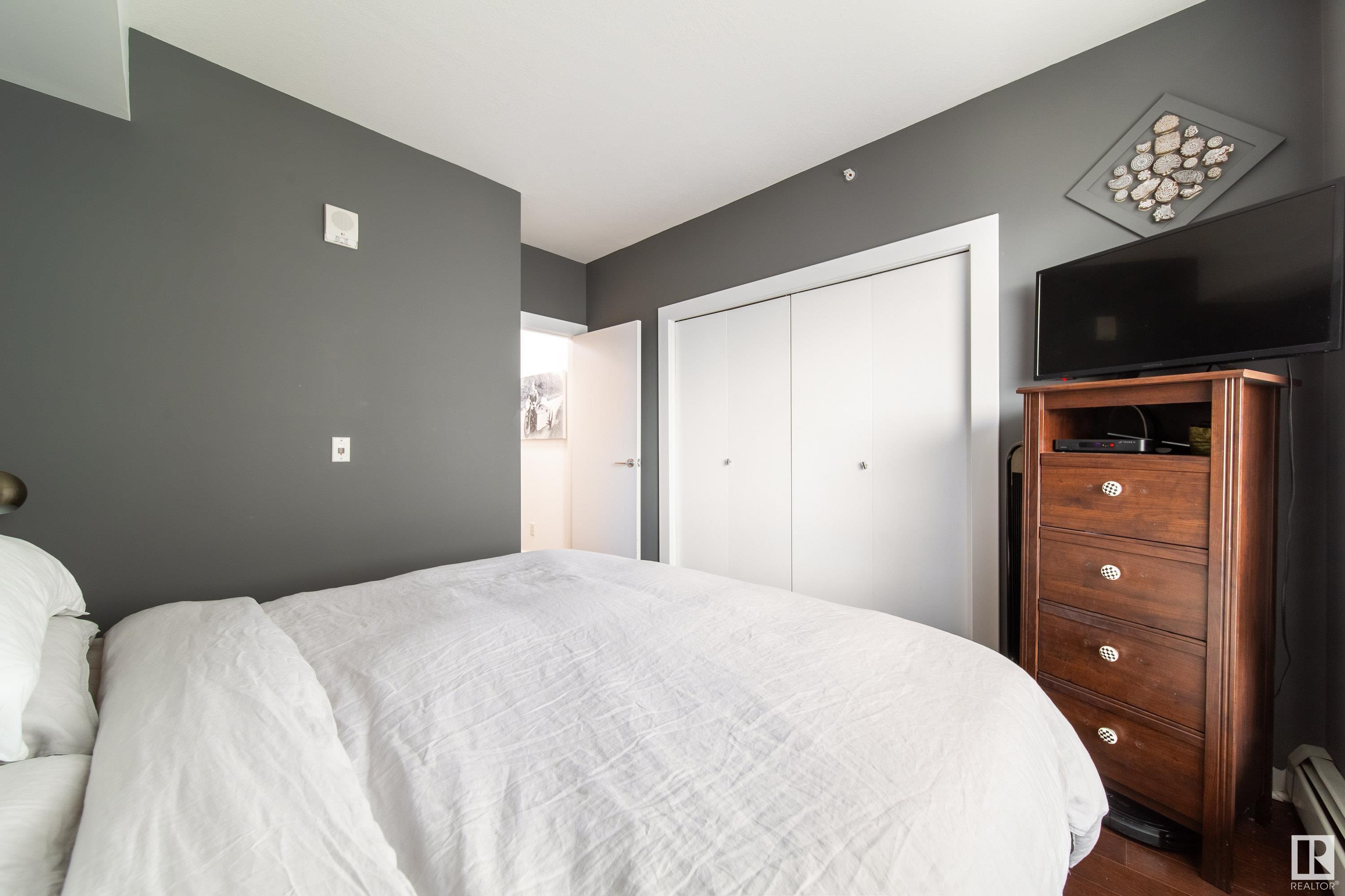      #1504 10152 104 ST NW NW , Edmonton,  ,T5J 0B6 ;  Listing Number: MLS E4420031