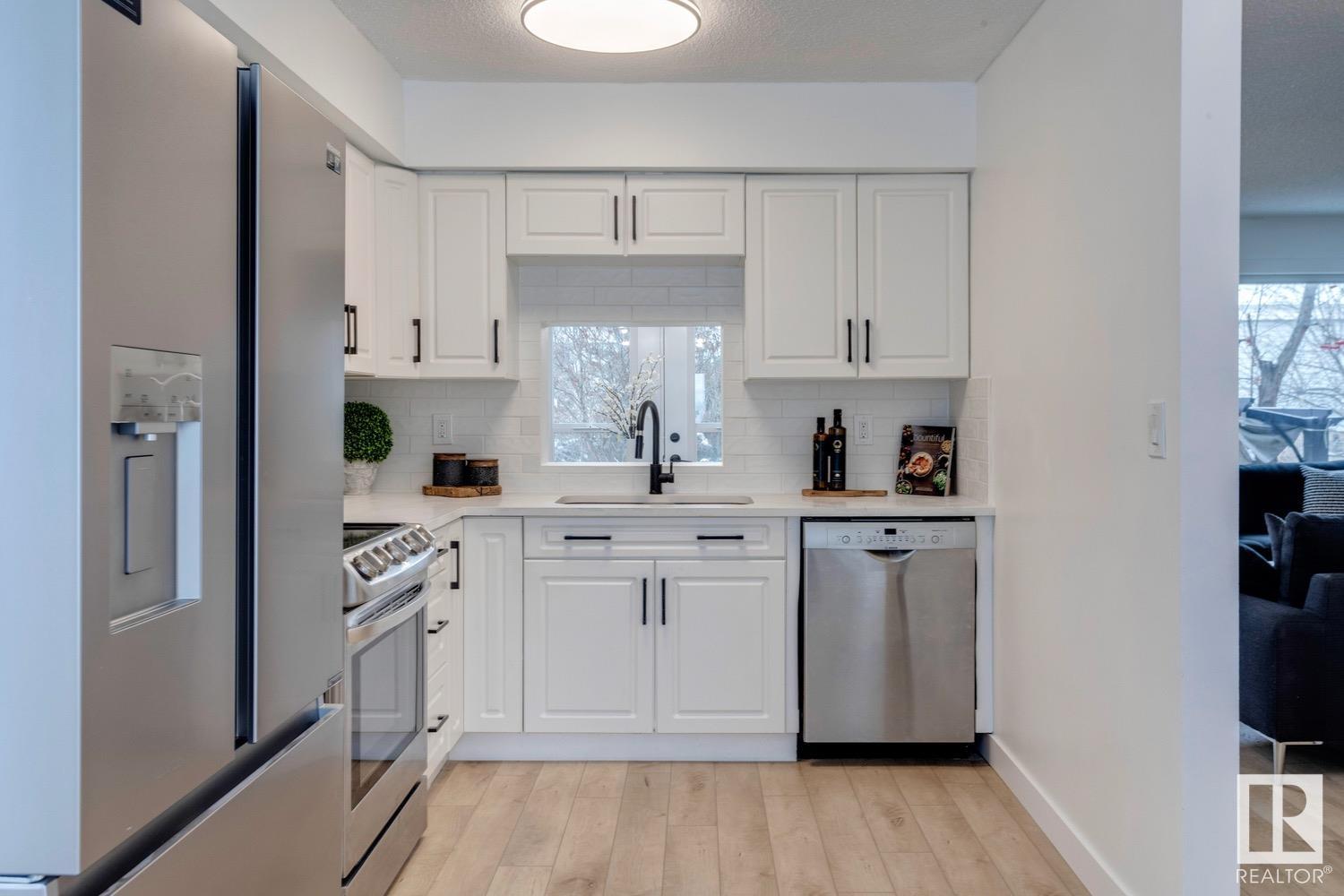      259 GRANDIN VG , St. Albert,  ,T5N 2J3 ;  Listing Number: MLS E4420032