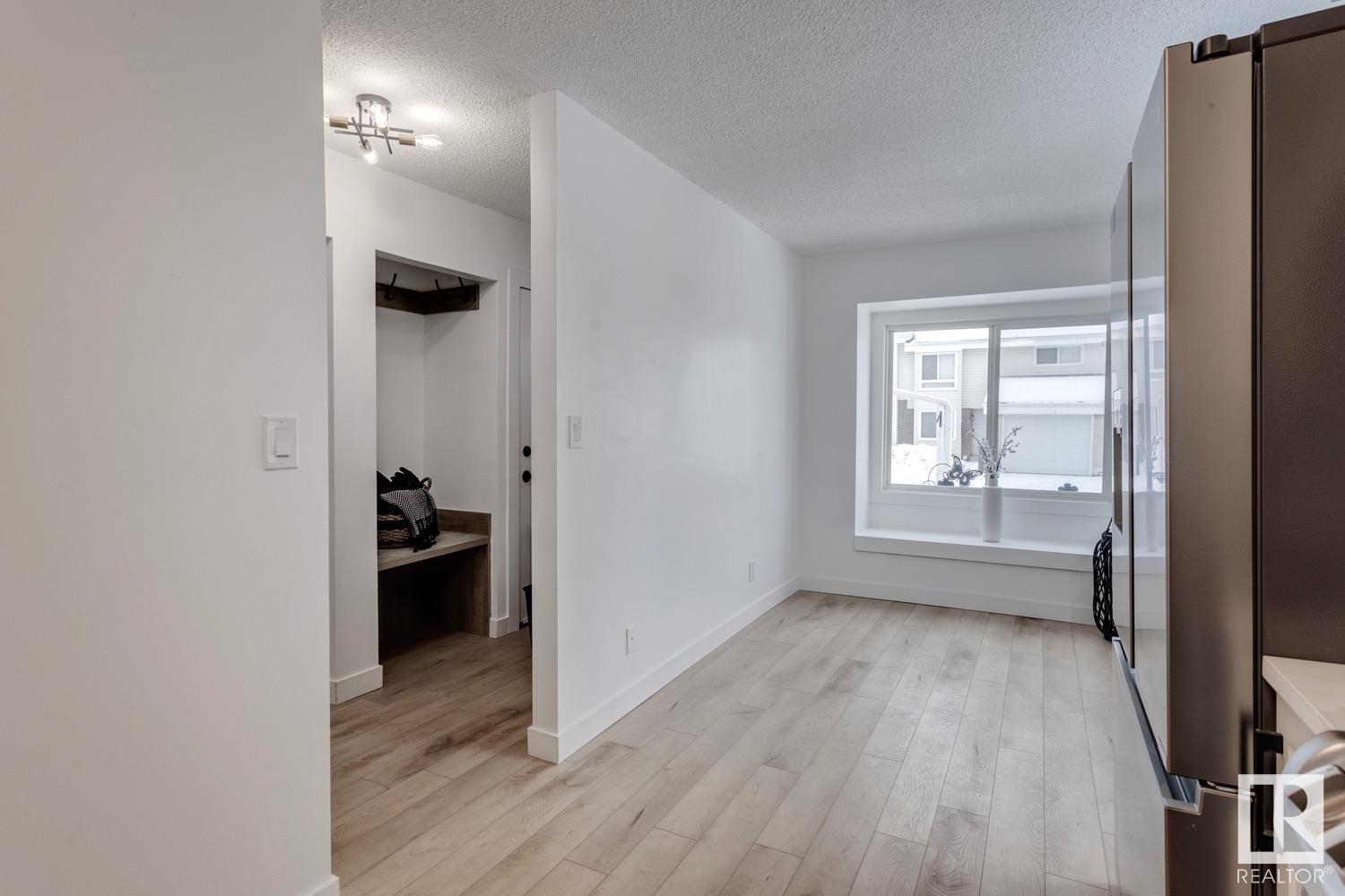      259 GRANDIN VG , St. Albert,  ,T5N 2J3 ;  Listing Number: MLS E4420032