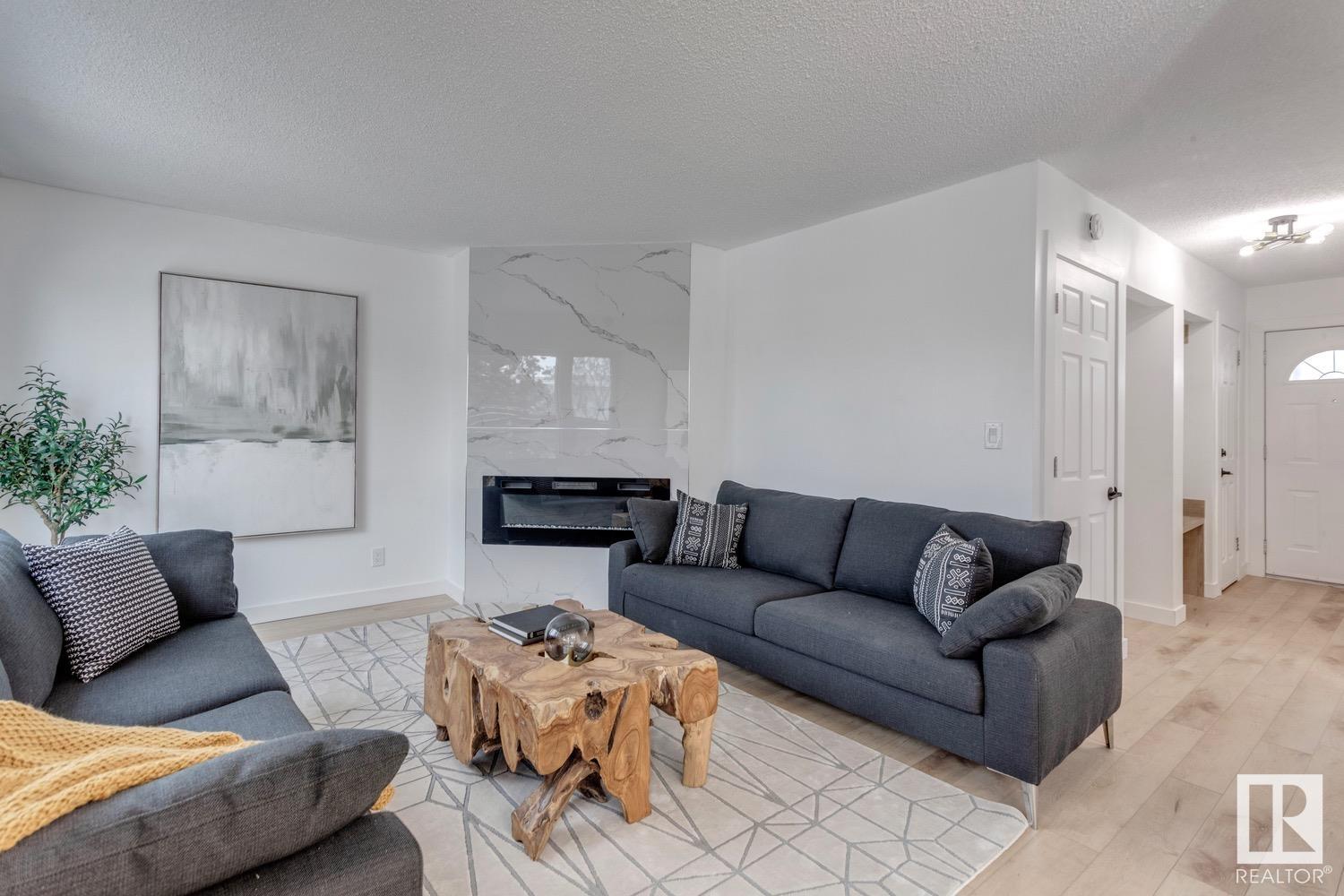      259 GRANDIN VG , St. Albert,  ,T5N 2J3 ;  Listing Number: MLS E4420032