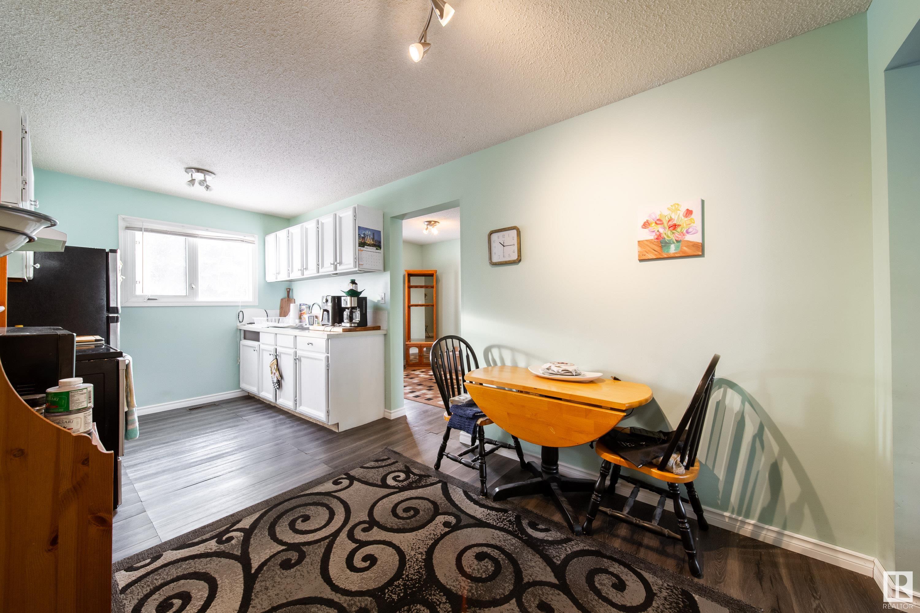      11313 22 AV NW , Edmonton,  ,T6J 4V8 ;  Listing Number: MLS E4420035