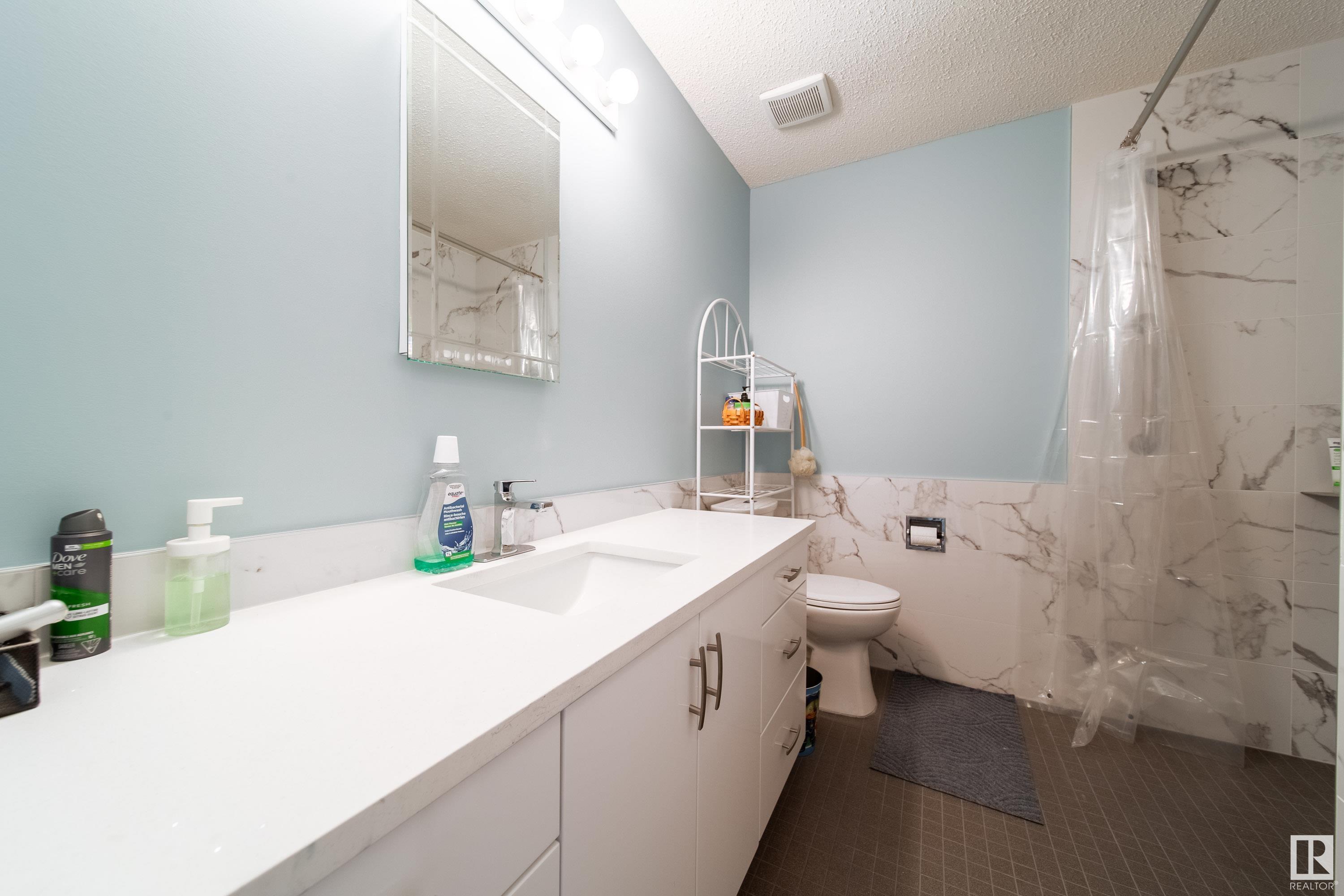      11313 22 AV NW , Edmonton,  ,T6J 4V8 ;  Listing Number: MLS E4420035