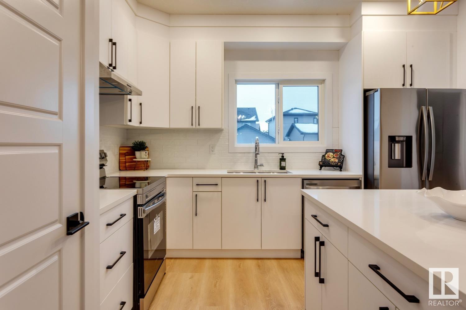      3 TRIBUTE CM , Spruce Grove,  ,T7X 3G1 ;  Listing Number: MLS E4420042