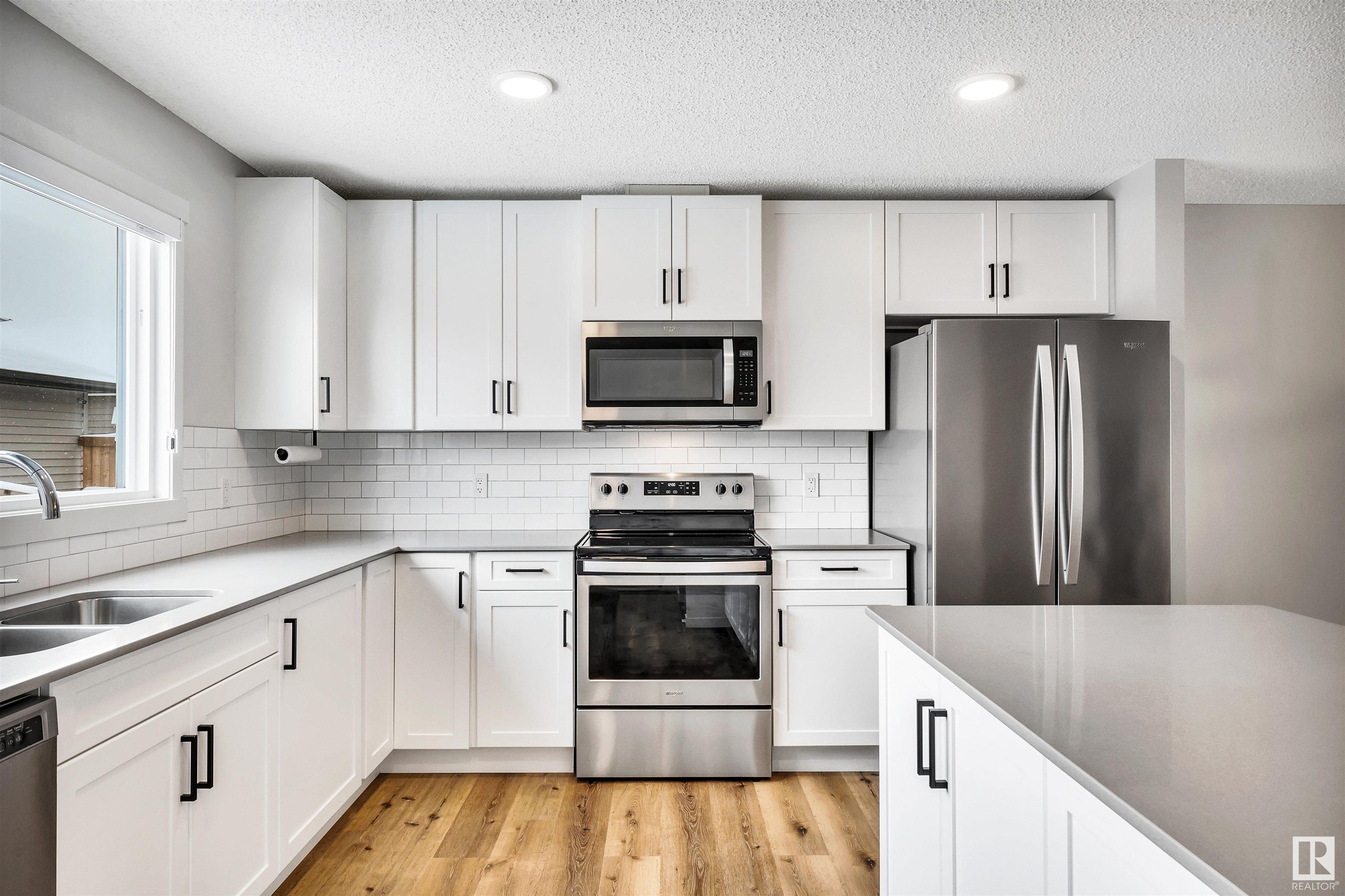      17479 77 ST NW , Edmonton,  ,T5Z 0R4 ;  Listing Number: MLS E4420043