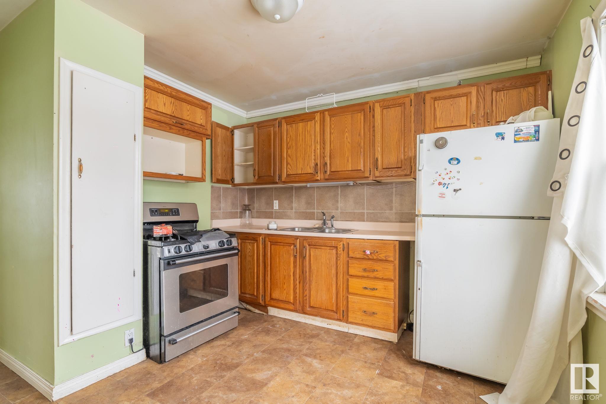      11901 63 ST NW , Edmonton,  ,T5W 4G2 ;  Listing Number: MLS E4420044