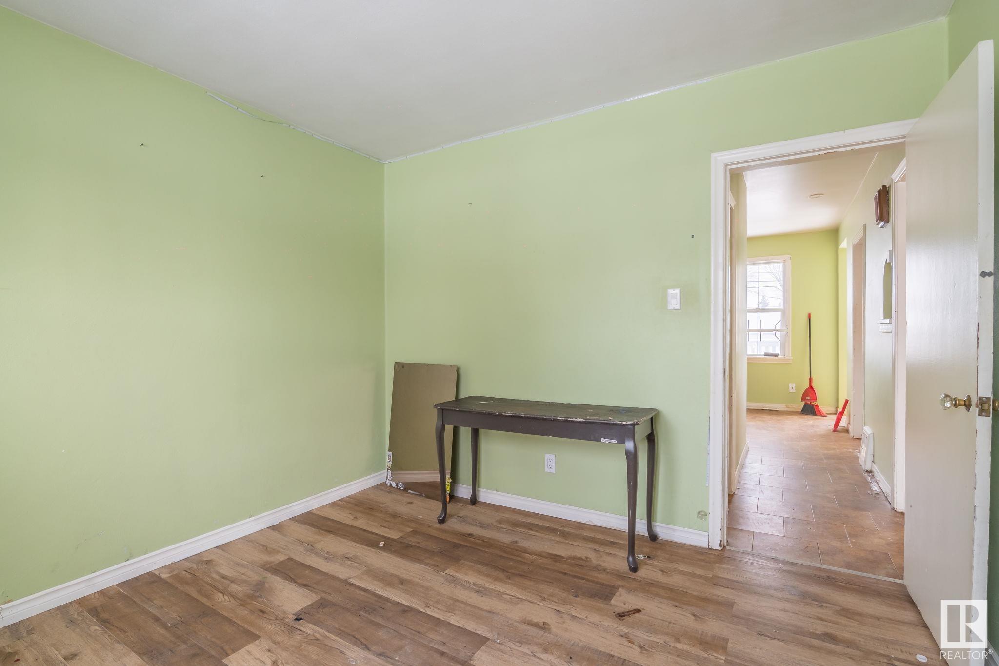      11901 63 ST NW , Edmonton,  ,T5W 4G2 ;  Listing Number: MLS E4420044