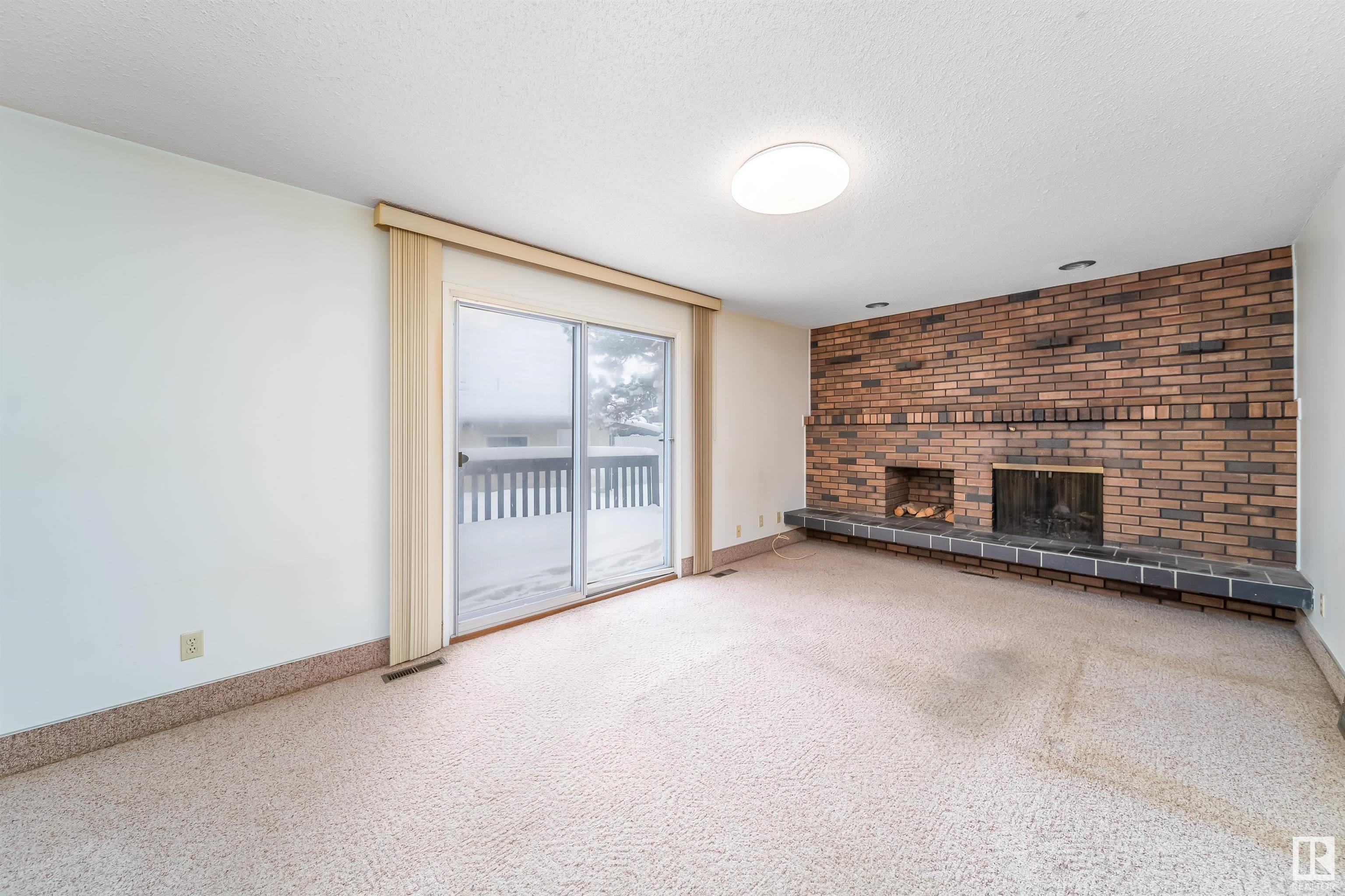      2011 89 ST NW , Edmonton,  ,T6K 2A2 ;  Listing Number: MLS E4420050
