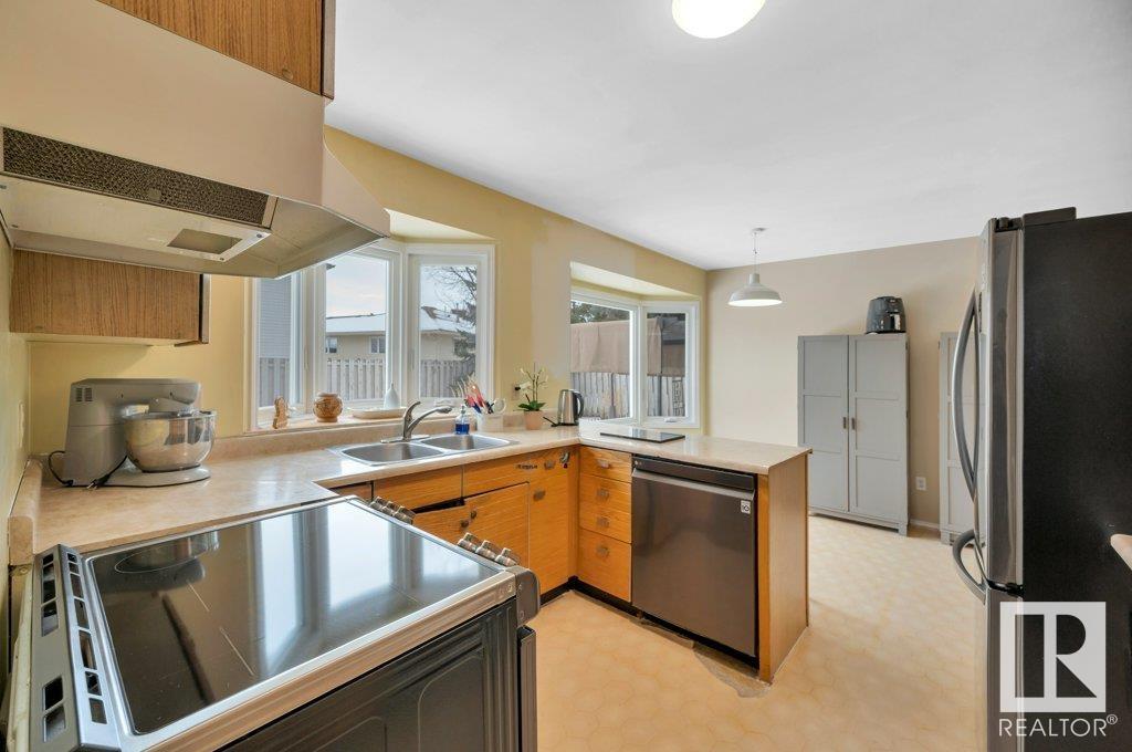      960 RICE RD NW , Edmonton,  ,T6R 1A1 ;  Listing Number: MLS E4420051