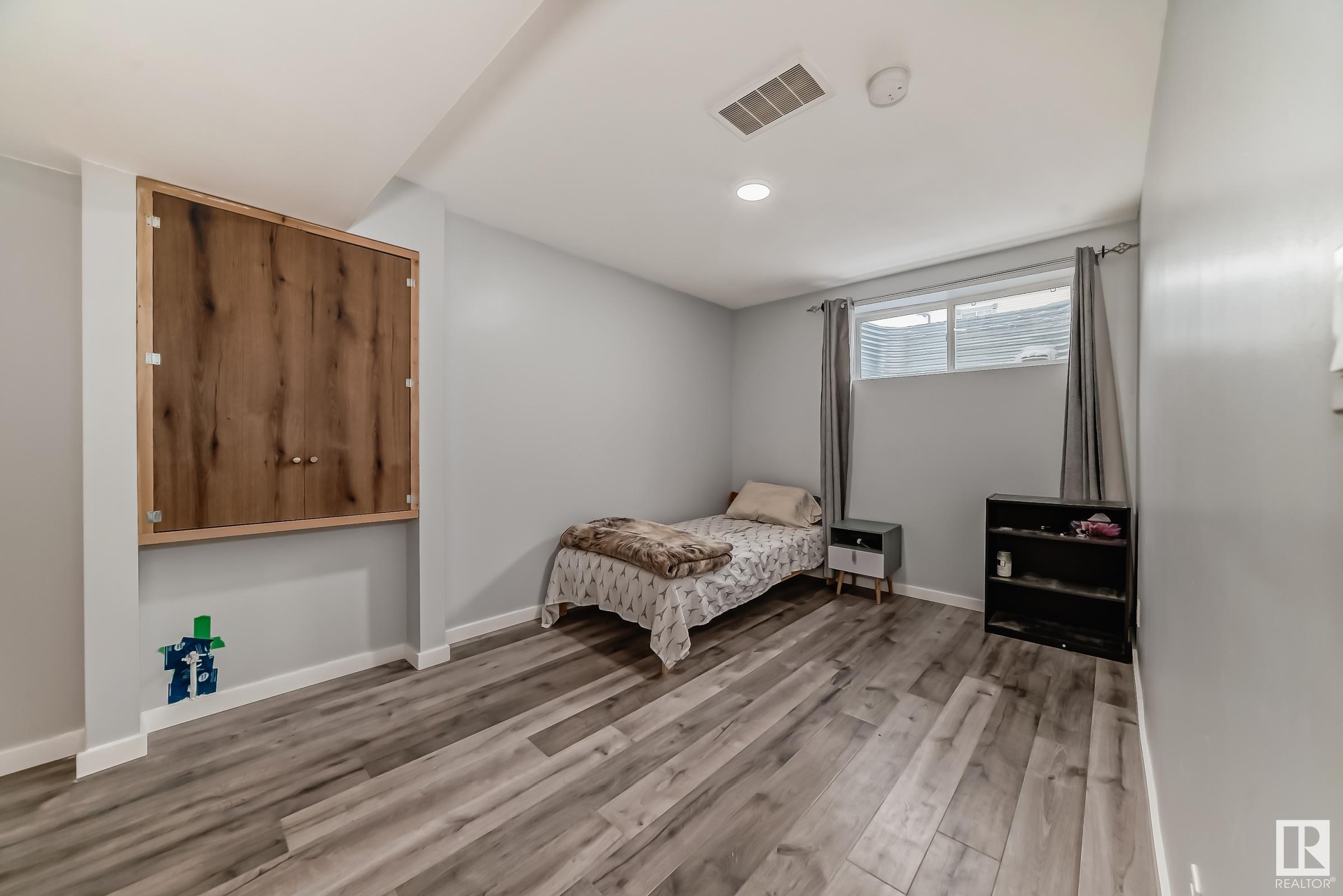      13906 146 AV NW NW , Edmonton,  ,T6V 1X9 ;  Listing Number: MLS E4420054