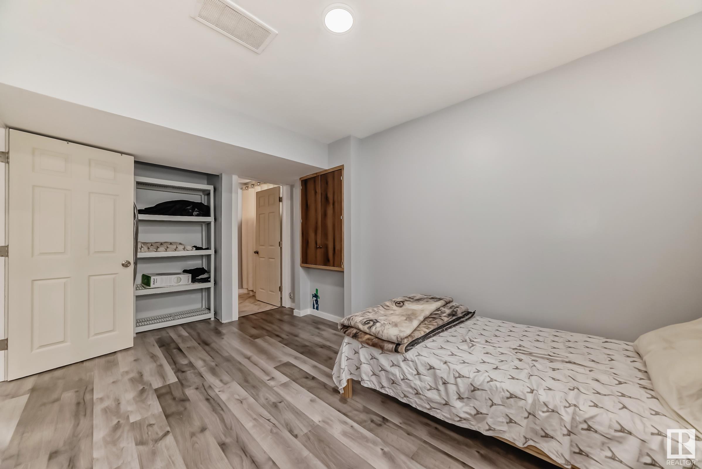      13906 146 AV NW NW , Edmonton,  ,T6V 1X9 ;  Listing Number: MLS E4420054