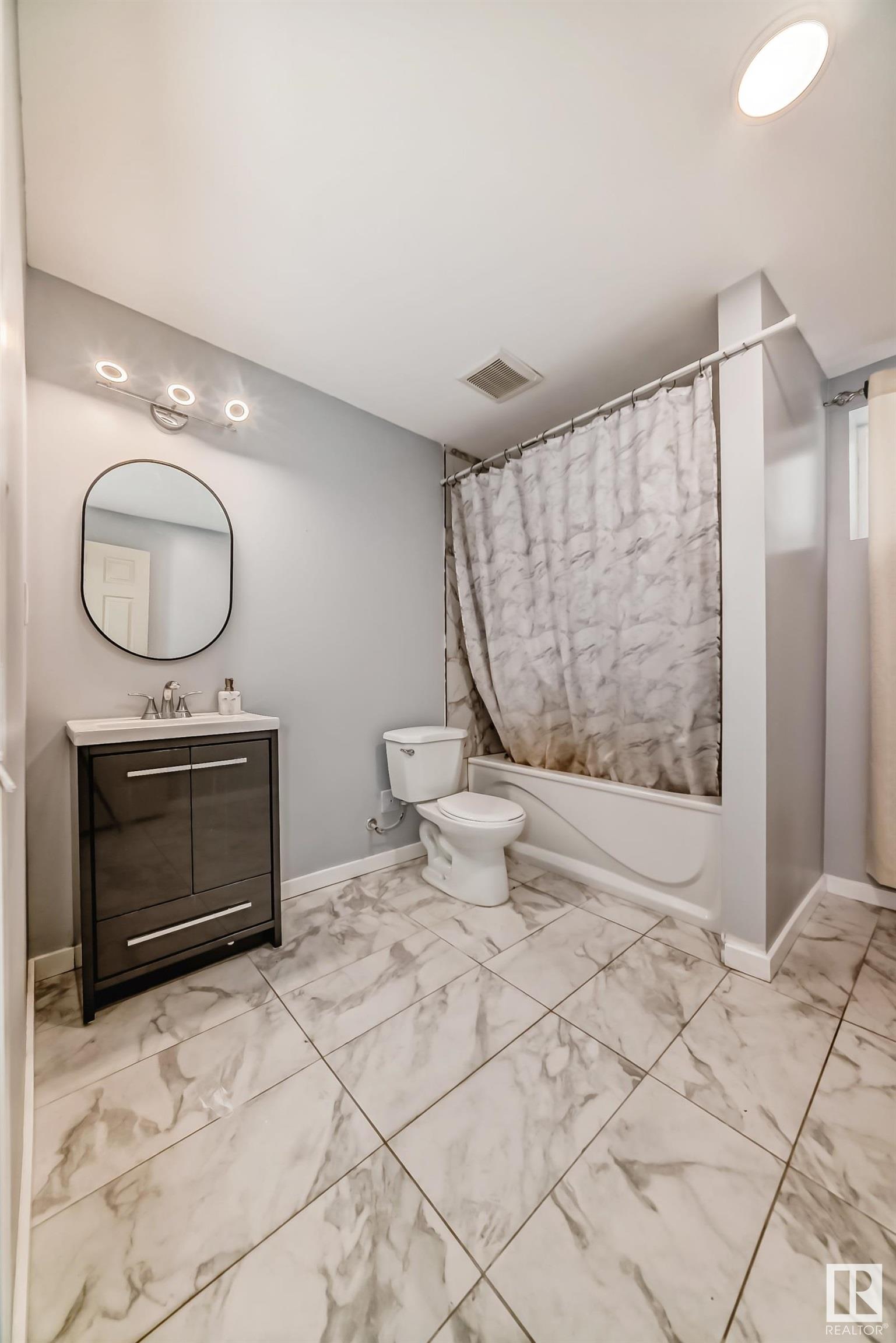      13906 146 AV NW NW , Edmonton,  ,T6V 1X9 ;  Listing Number: MLS E4420054