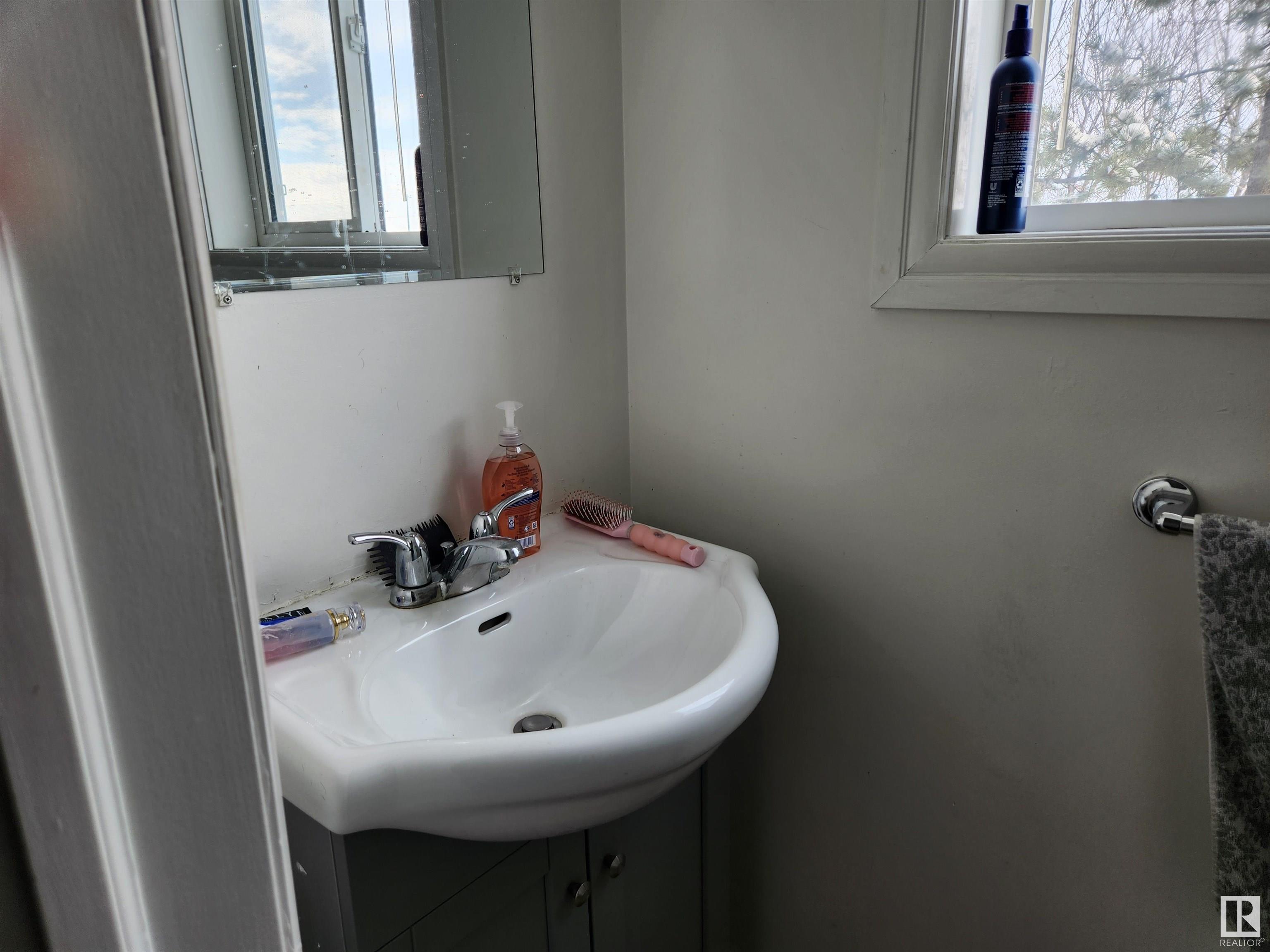      #22 15151 43 ST NW NW , Edmonton,  ,T5Y 0L3 ;  Listing Number: MLS E4420056