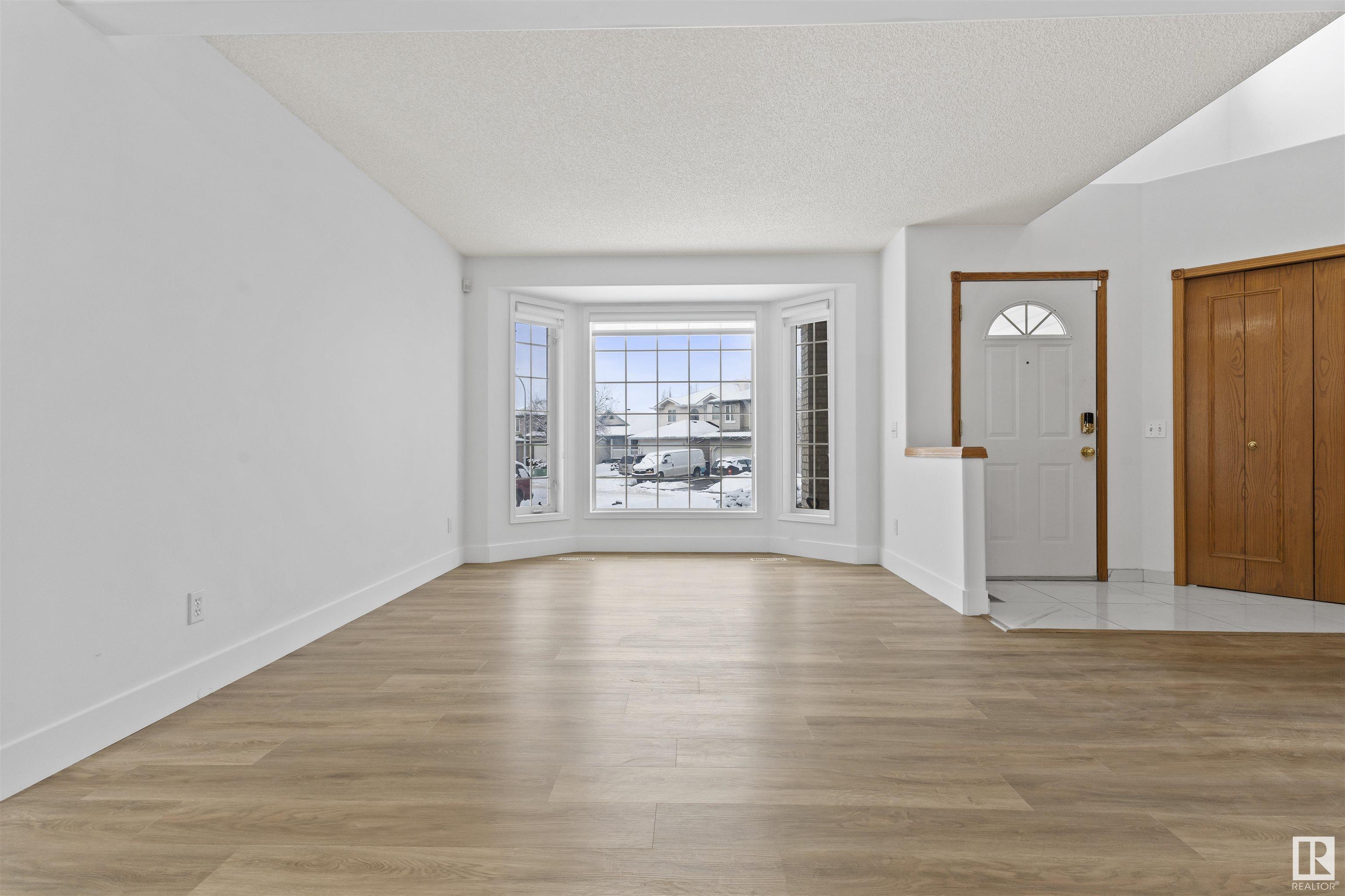      3105 41a Ave NW , Edmonton,  ,T6T 1J4 ;  Listing Number: MLS E4420057