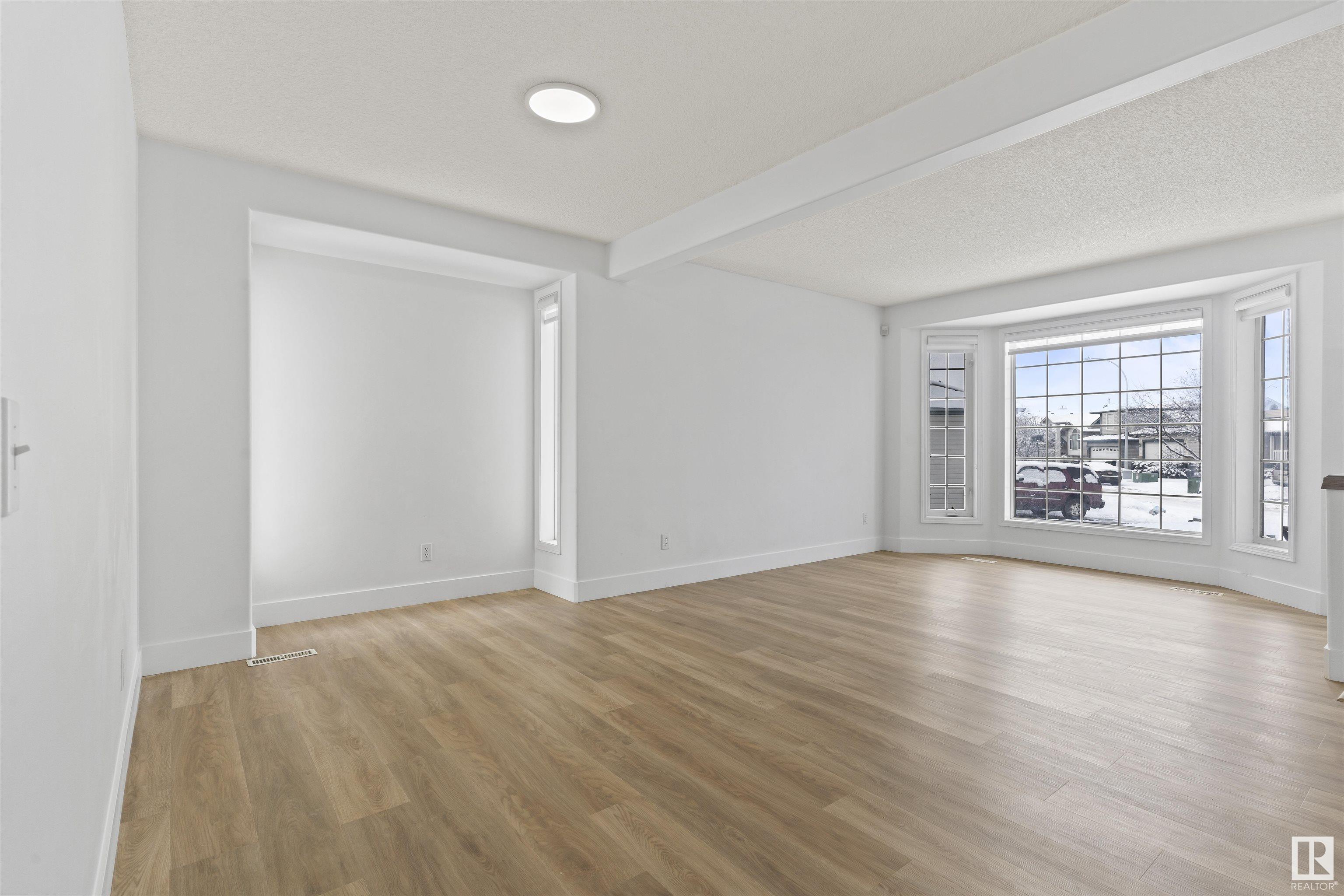      3105 41a Ave NW , Edmonton,  ,T6T 1J4 ;  Listing Number: MLS E4420057
