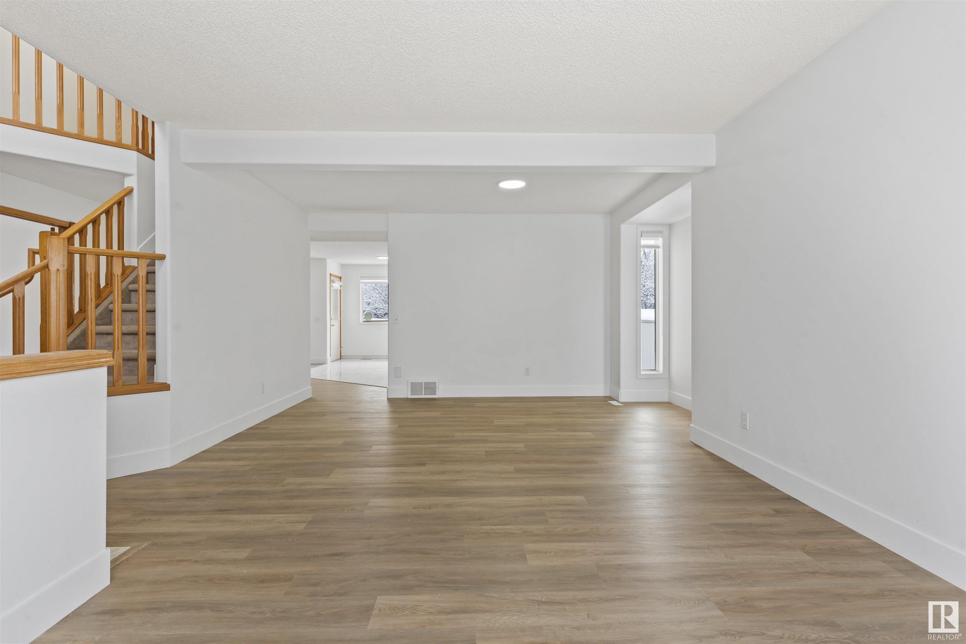      3105 41a Ave NW , Edmonton,  ,T6T 1J4 ;  Listing Number: MLS E4420057