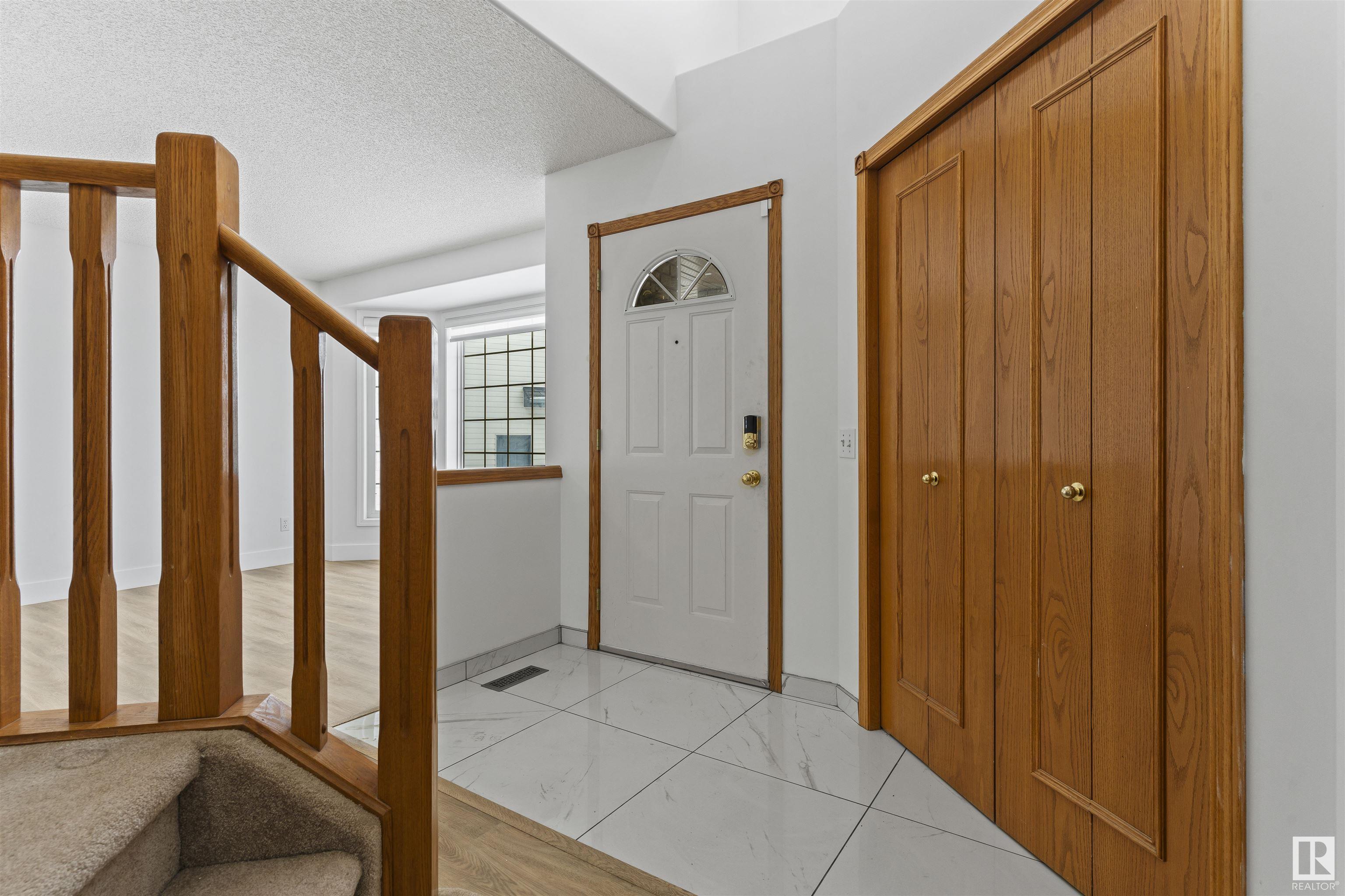      3105 41a Ave NW , Edmonton,  ,T6T 1J4 ;  Listing Number: MLS E4420057