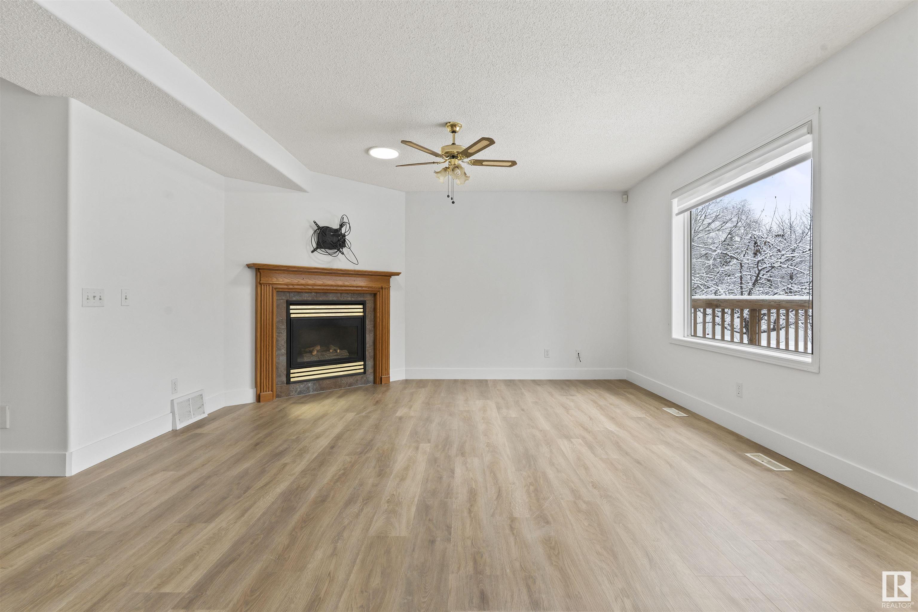     3105 41a Ave NW , Edmonton,  ,T6T 1J4 ;  Listing Number: MLS E4420057