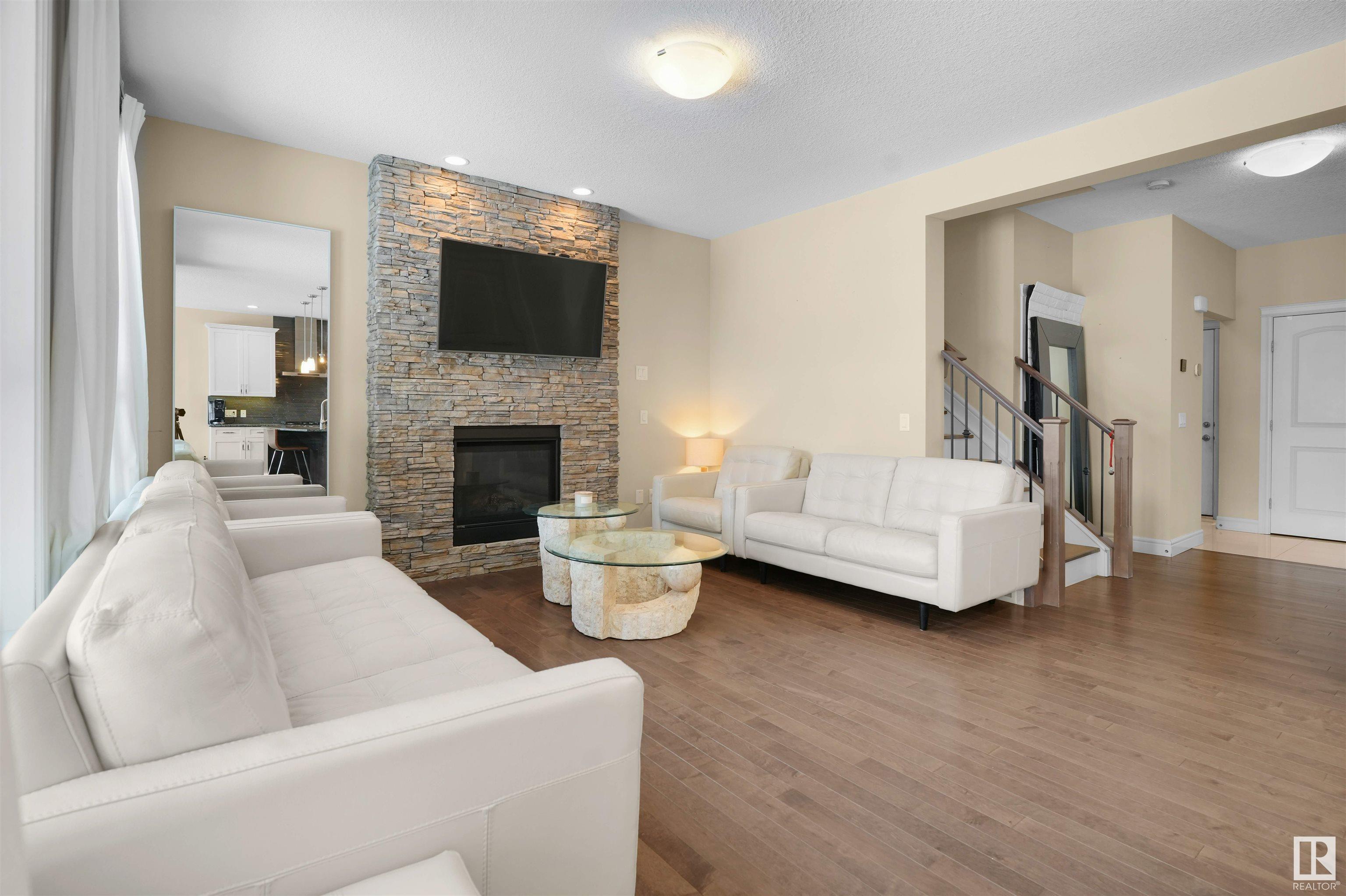      3224 Abott Crescent SW SW , Edmonton,  ,T6W 2V3 ;  Listing Number: MLS E4420059