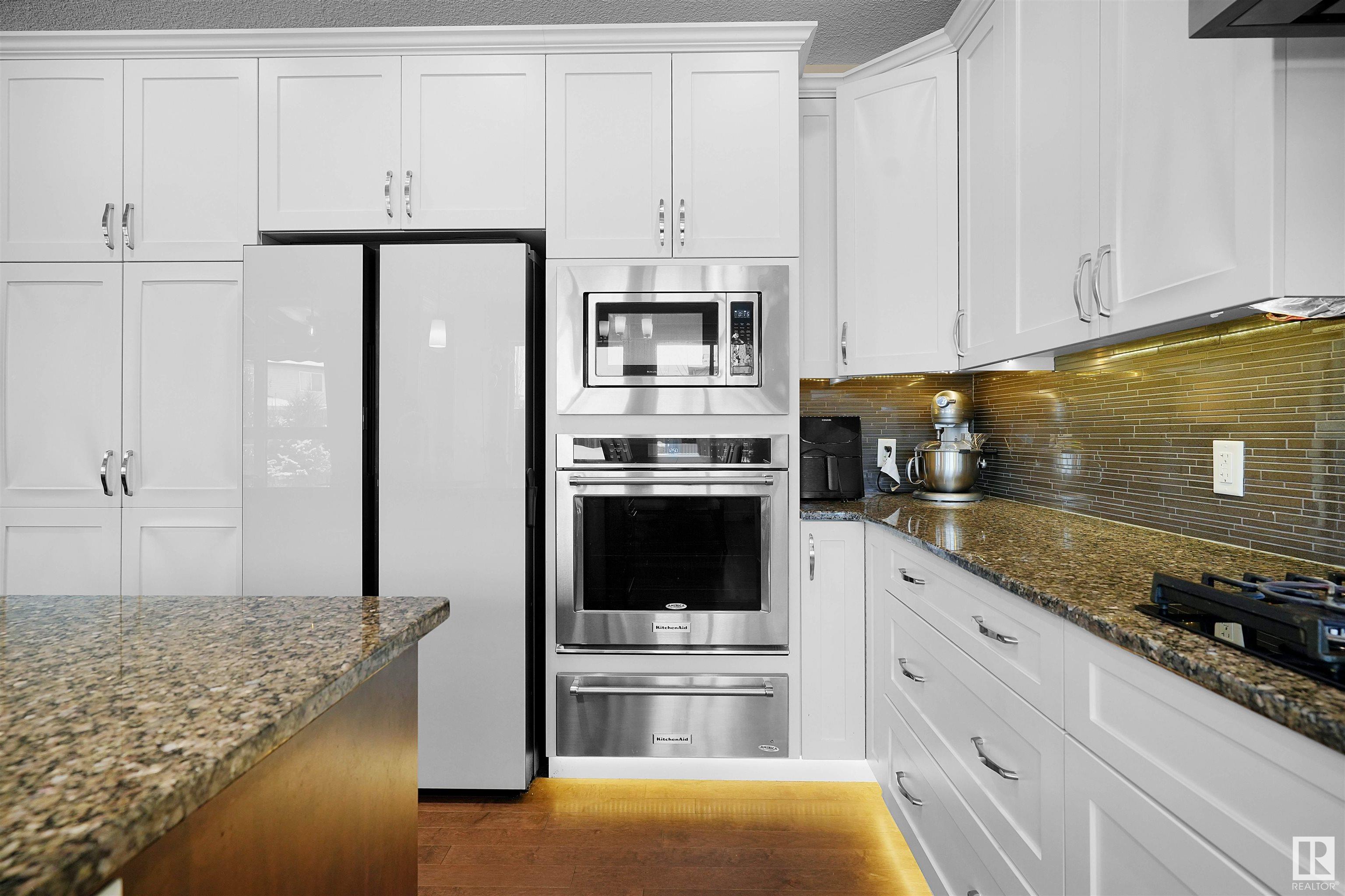      3224 Abott Crescent SW SW , Edmonton,  ,T6W 2V3 ;  Listing Number: MLS E4420059