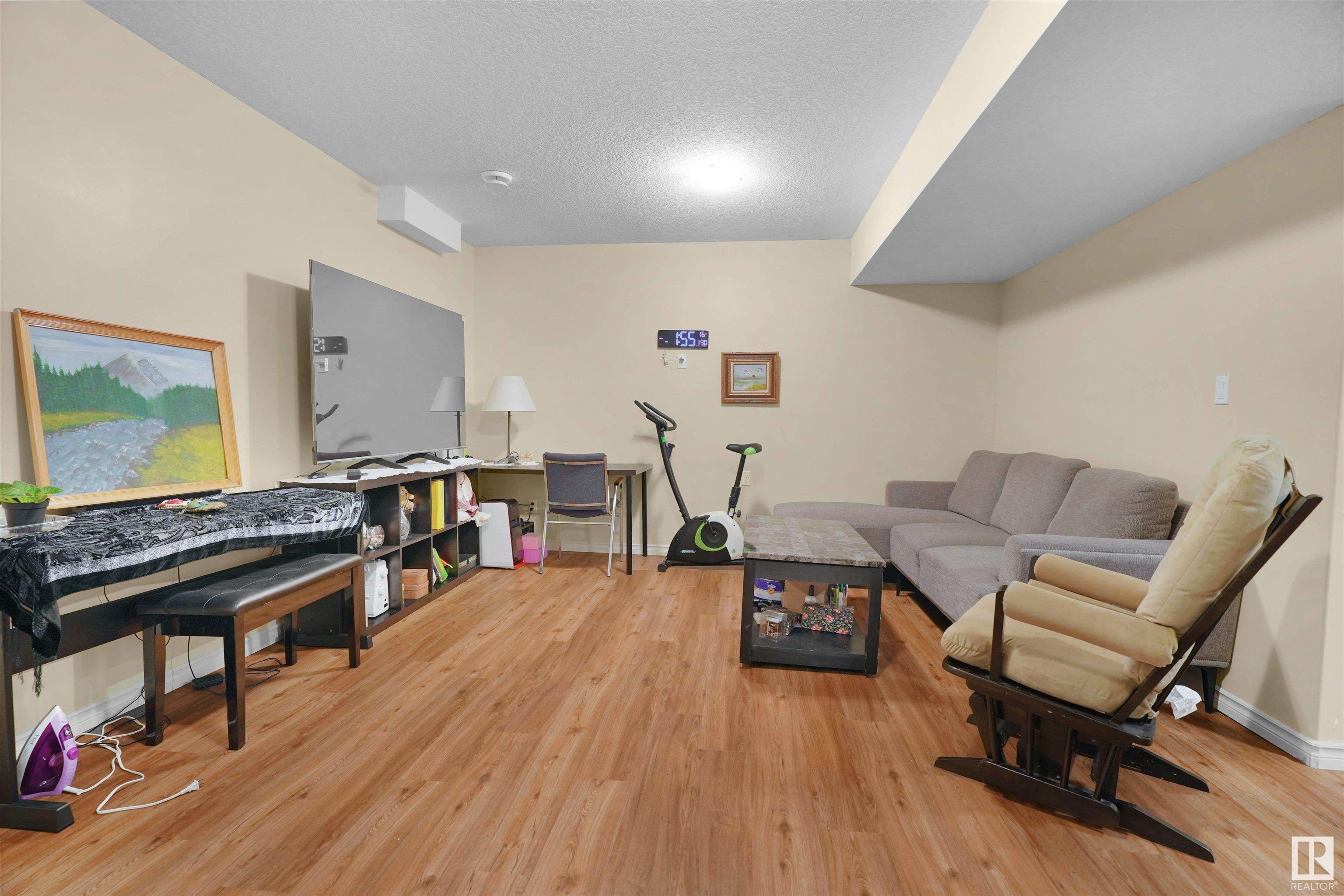      3224 Abott Crescent SW SW , Edmonton,  ,T6W 2V3 ;  Listing Number: MLS E4420059