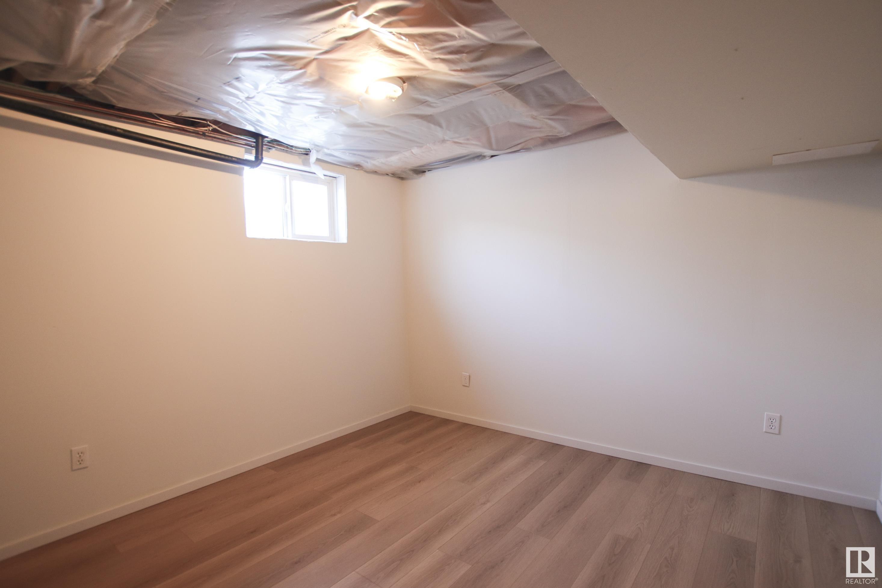      13321 90 ST NW , Edmonton,  ,T5E 3M7 ;  Listing Number: MLS E4420061