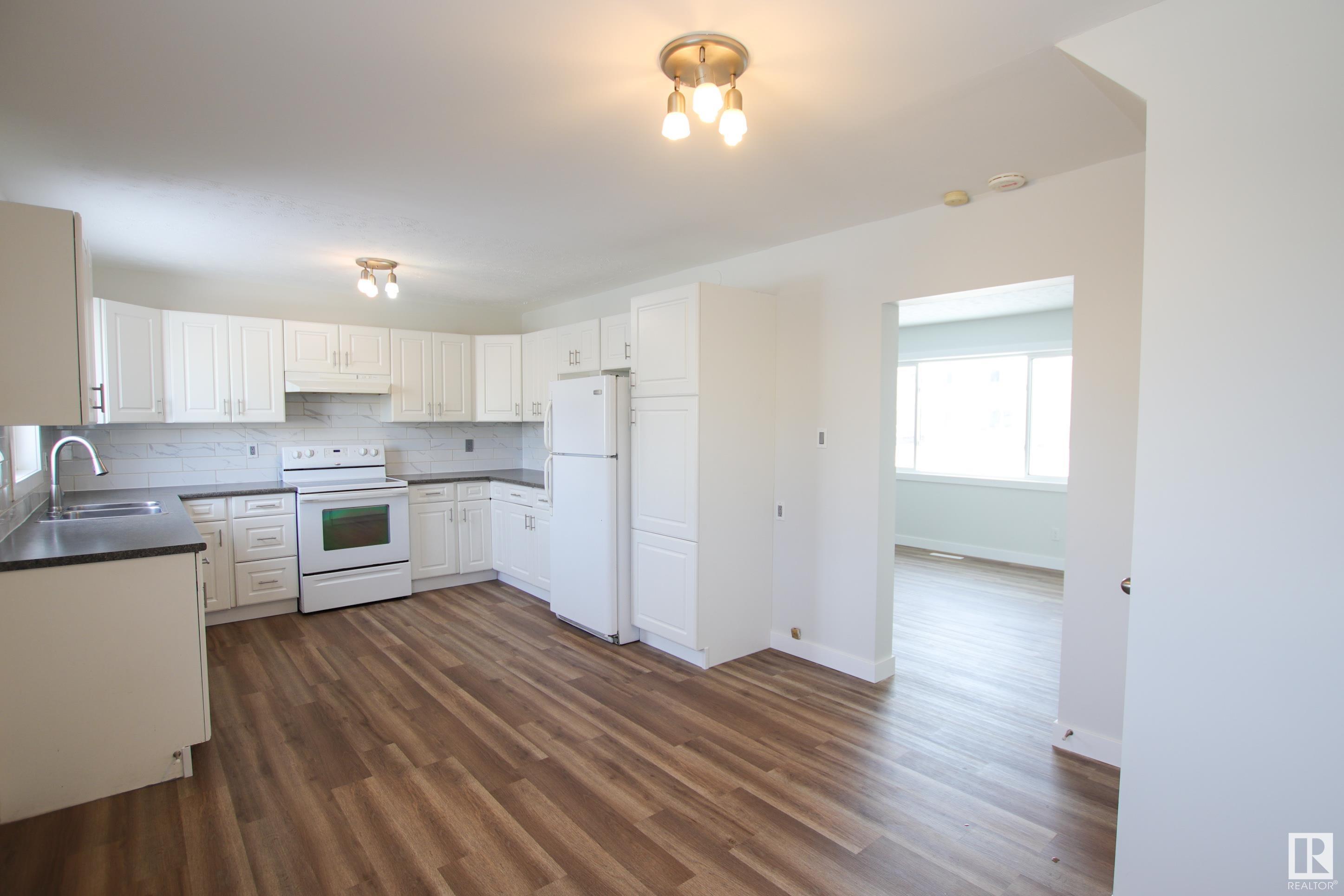      13321 90 ST NW , Edmonton,  ,T5E 3M7 ;  Listing Number: MLS E4420061