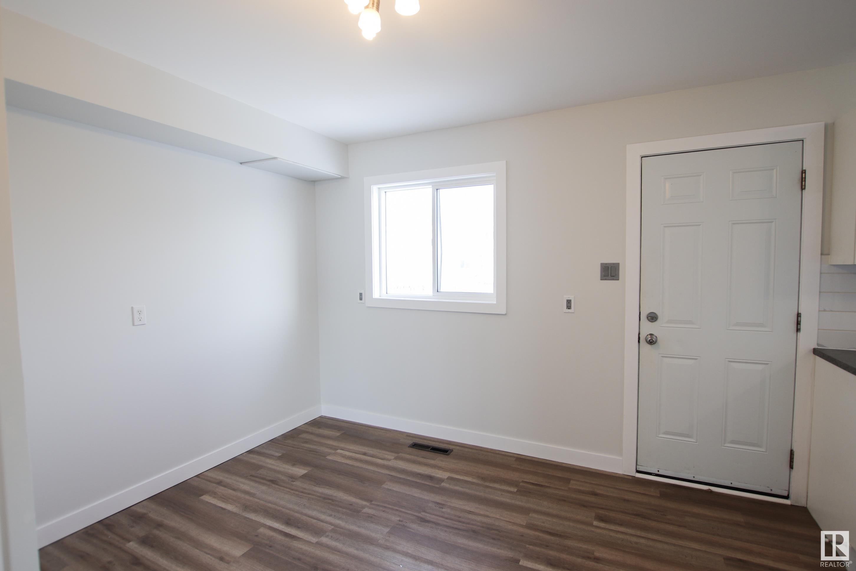      13321 90 ST NW , Edmonton,  ,T5E 3M7 ;  Listing Number: MLS E4420061