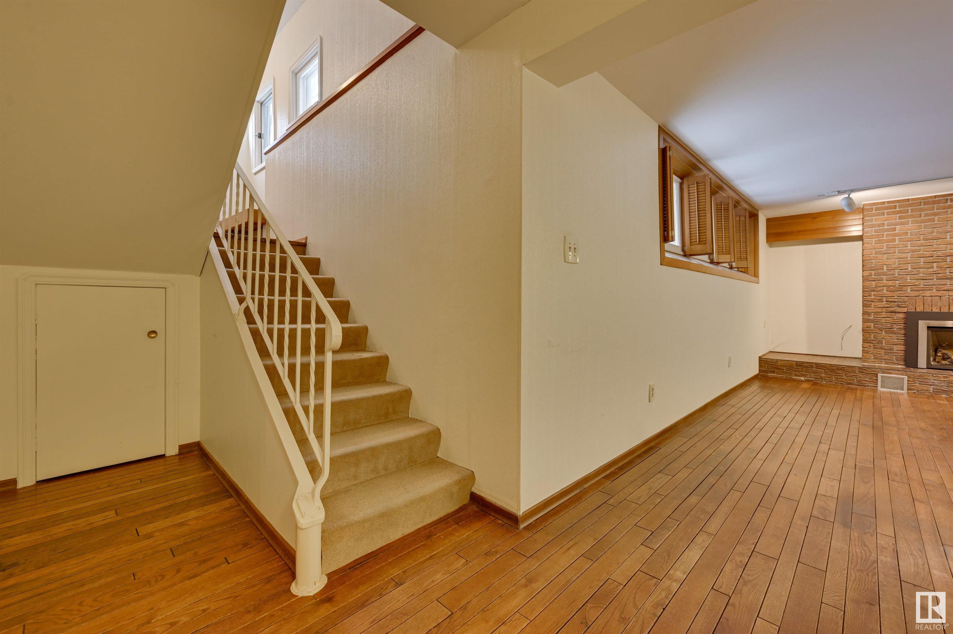      13607 101 AV NW , Edmonton,  ,T5N 0J4 ;  Listing Number: MLS E4420064